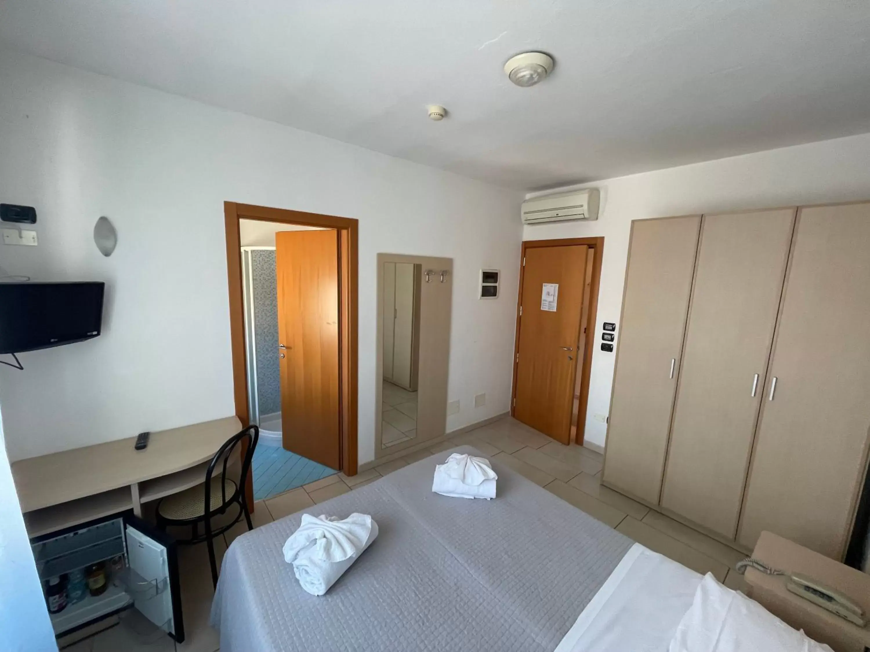 Superior Double Room in Hotel Marilonda