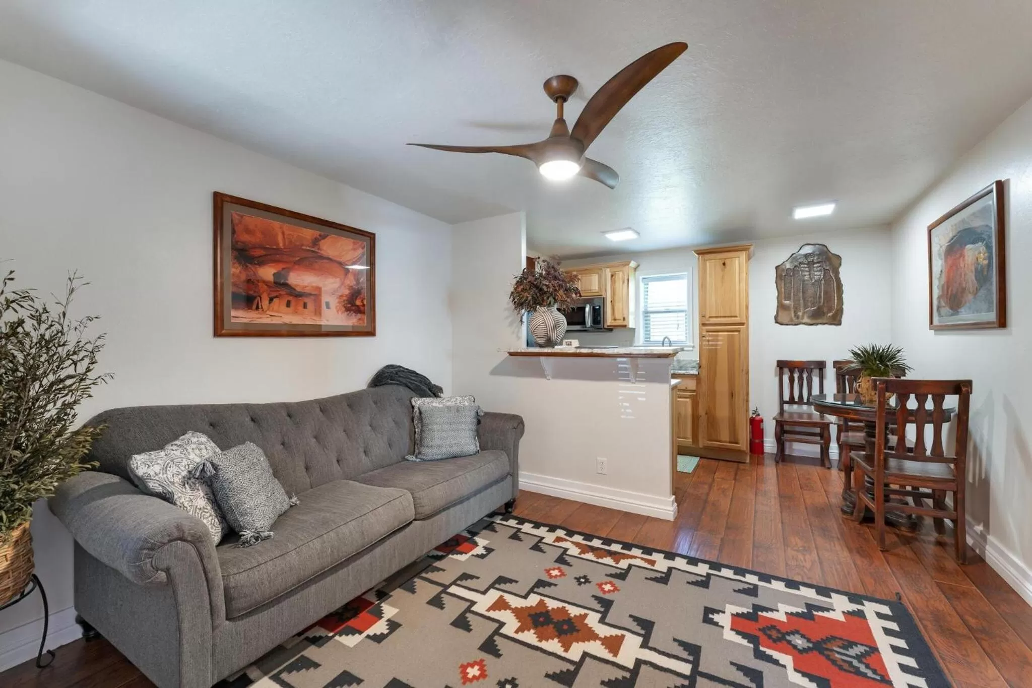 TV and multimedia in Stone Lizard Lodge