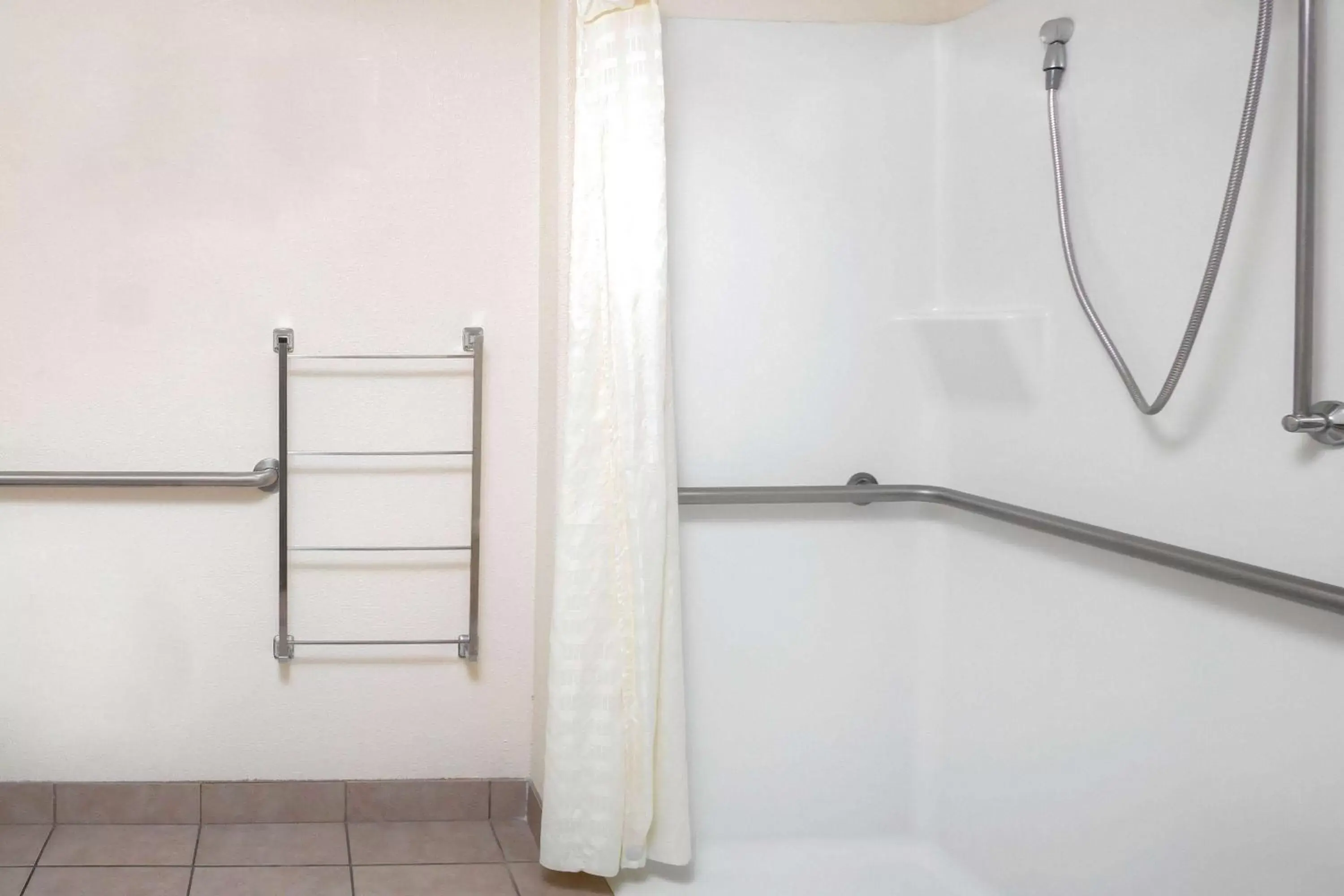 Shower, Bathroom in La Quinta by Wyndham Fowler