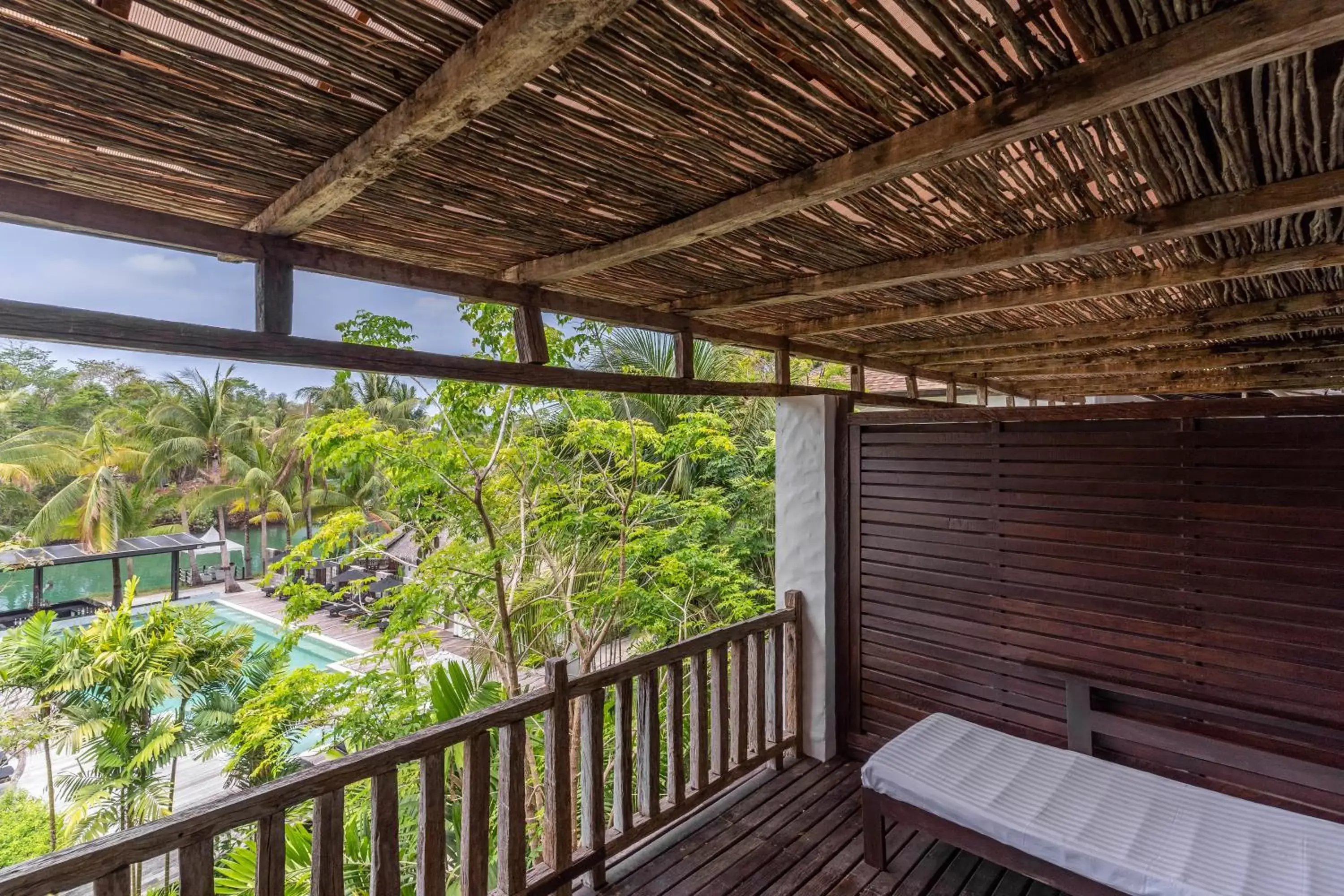 Balcony/Terrace in Aana Resort & Spa