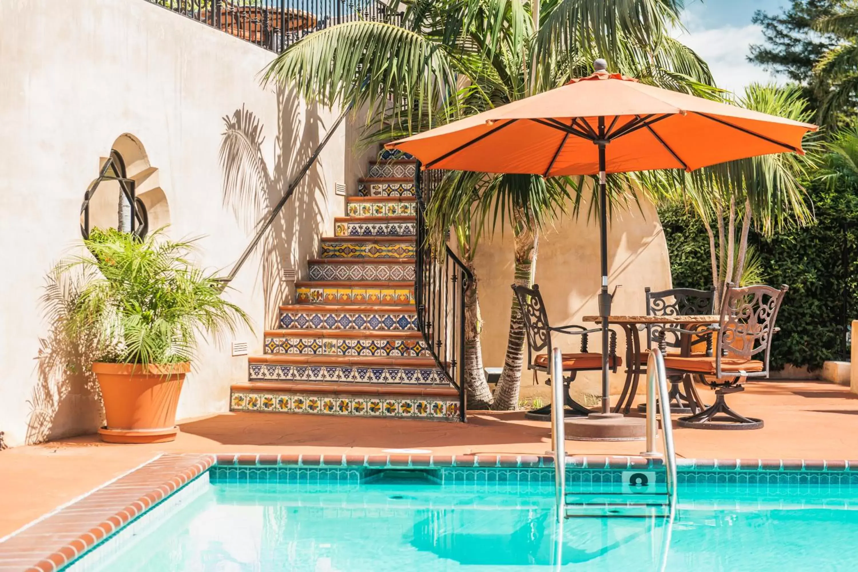 Swimming Pool in Brisas Del Mar Inn at the Beach