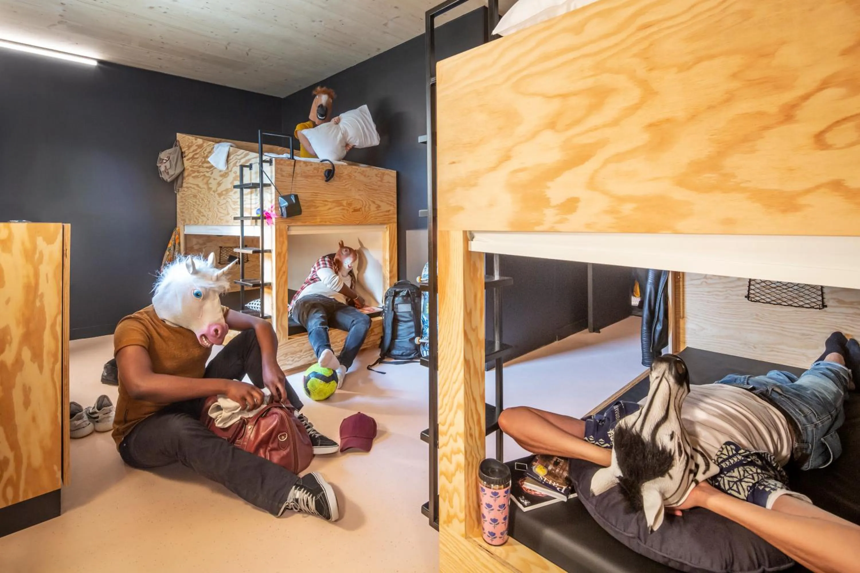 Photo of the whole room in JO&JOE Paris Gentilly - Auberge de Jeunesse