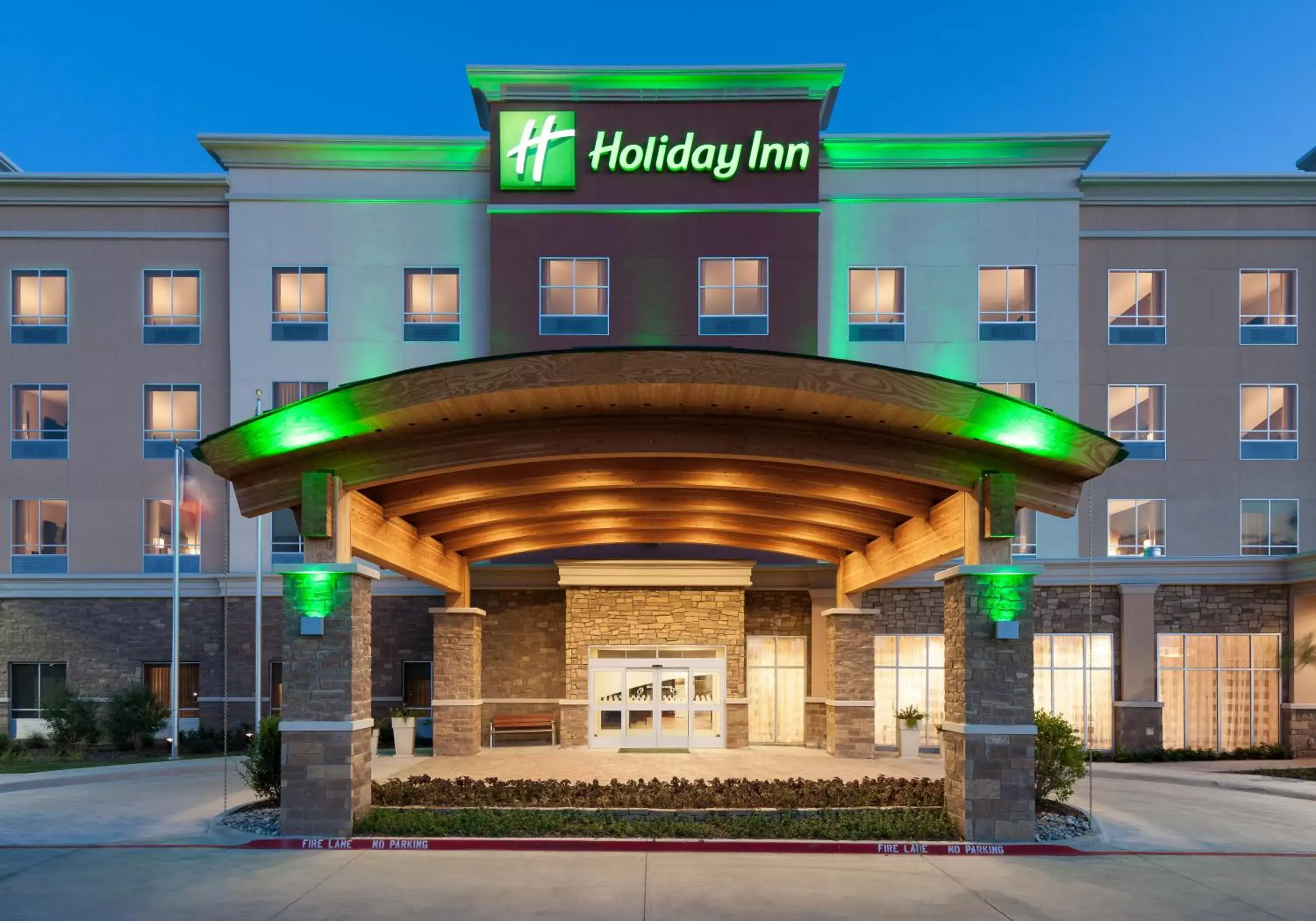 Property Building in Holiday Inn Plano-The Colony, an IHG Hotel