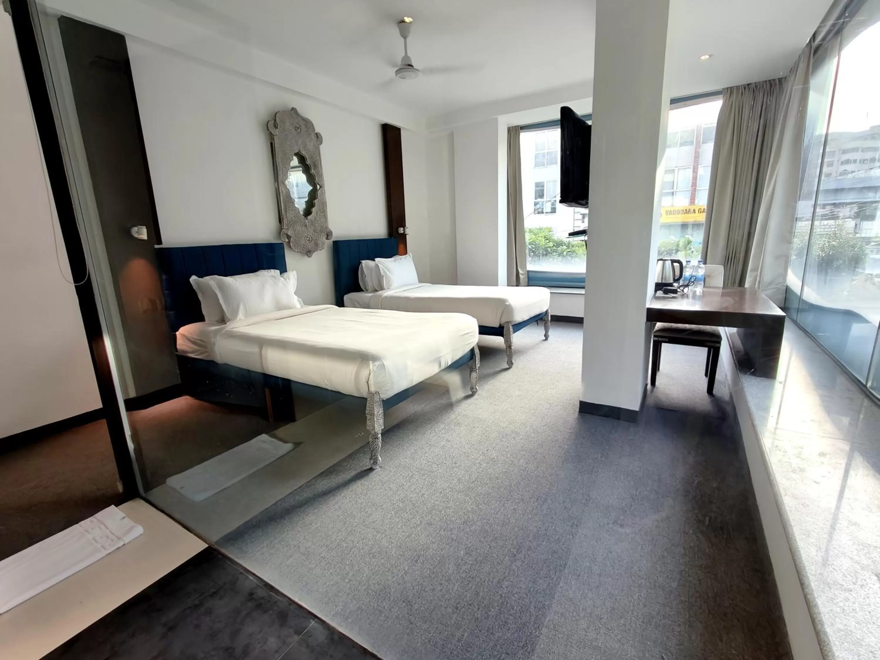 Photo of the whole room, Bed in The Sky Imperial Hotel Yahvi