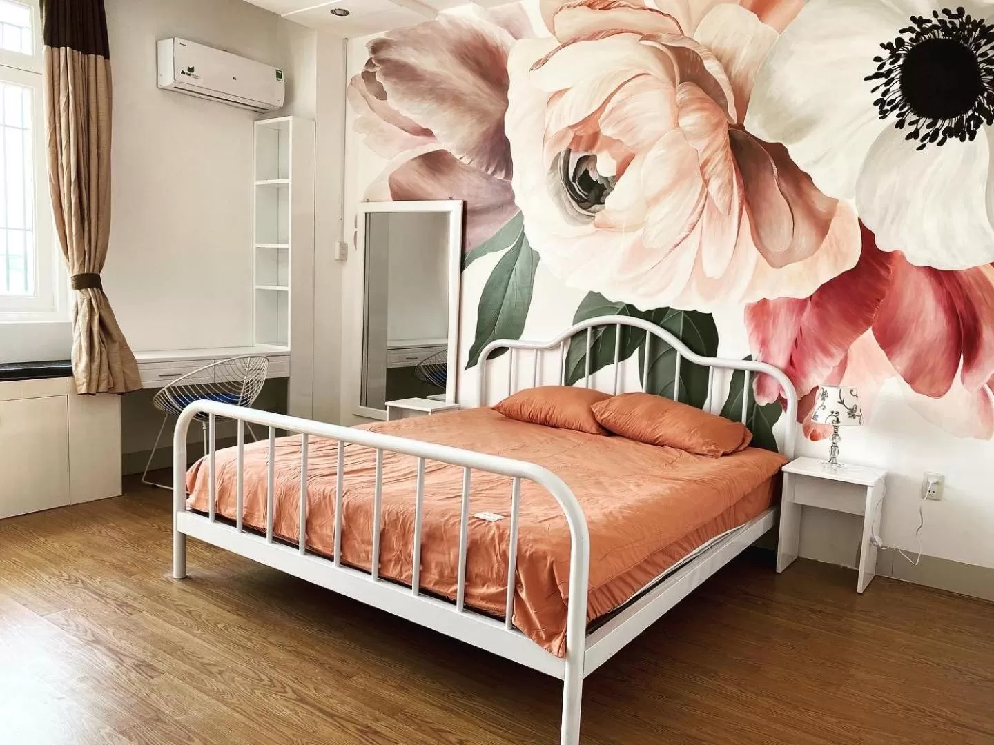 Bed in Emerald Boutique Stay 2