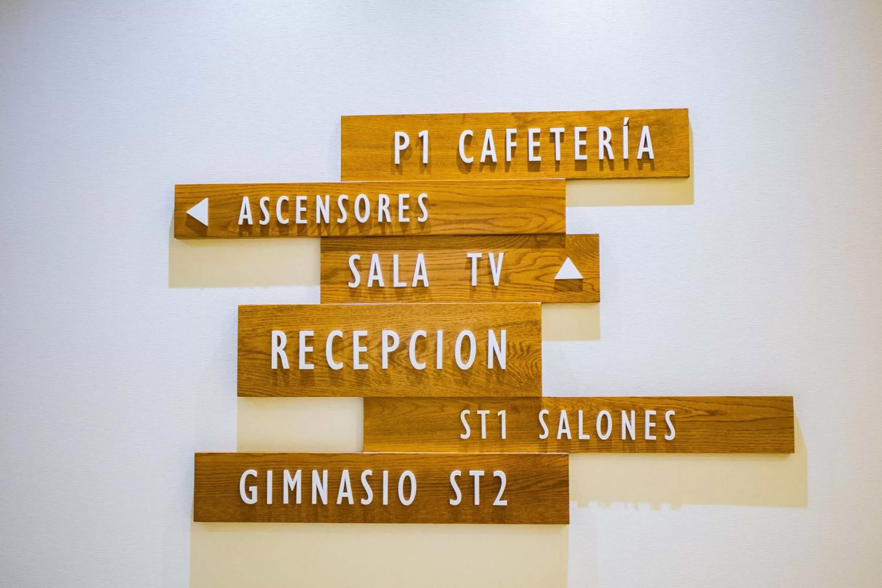 Property logo or sign in Hotel Gelmírez