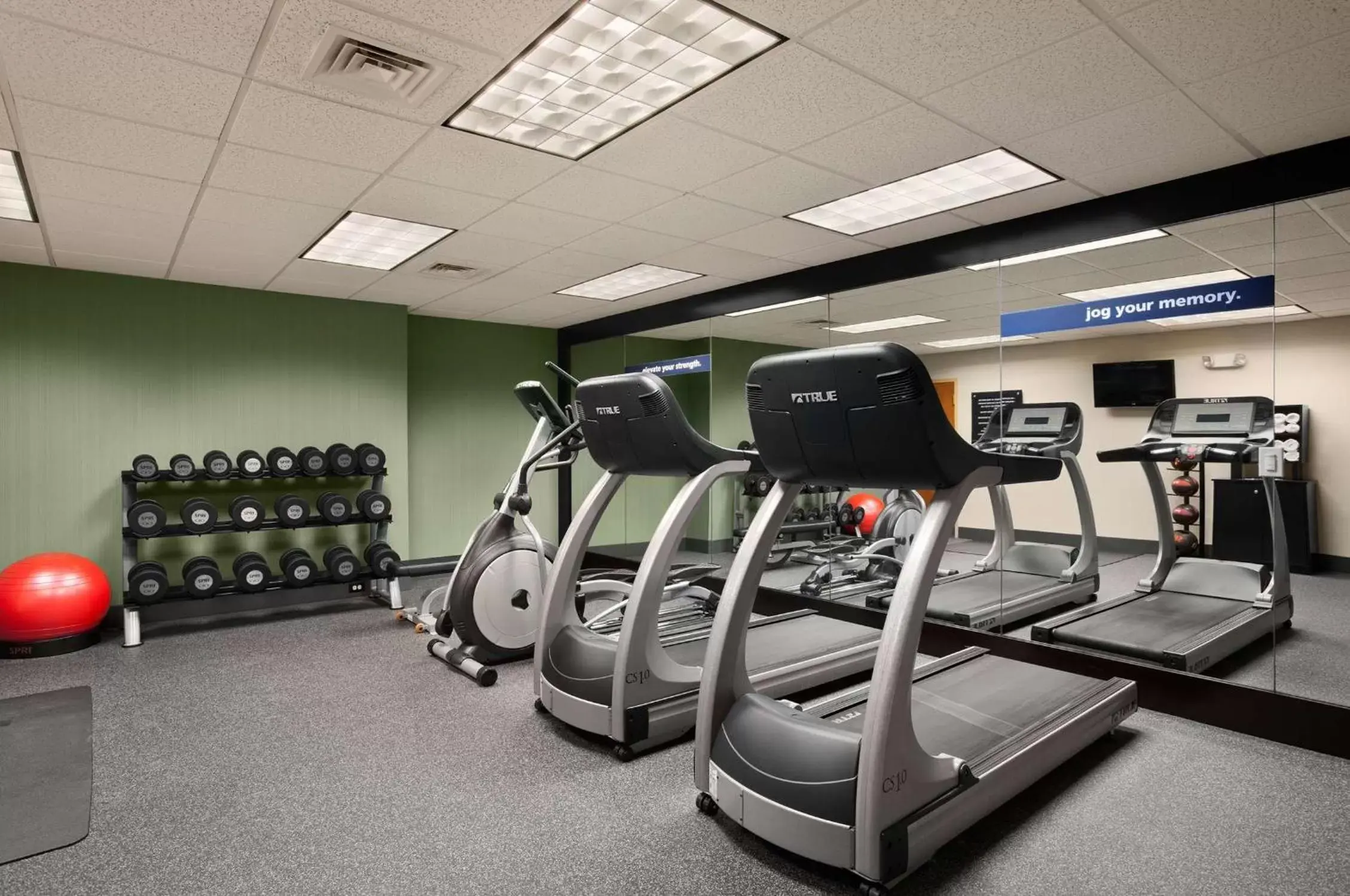 Fitness centre/facilities, Fitness Center/Facilities in Hampton Inn Waterville