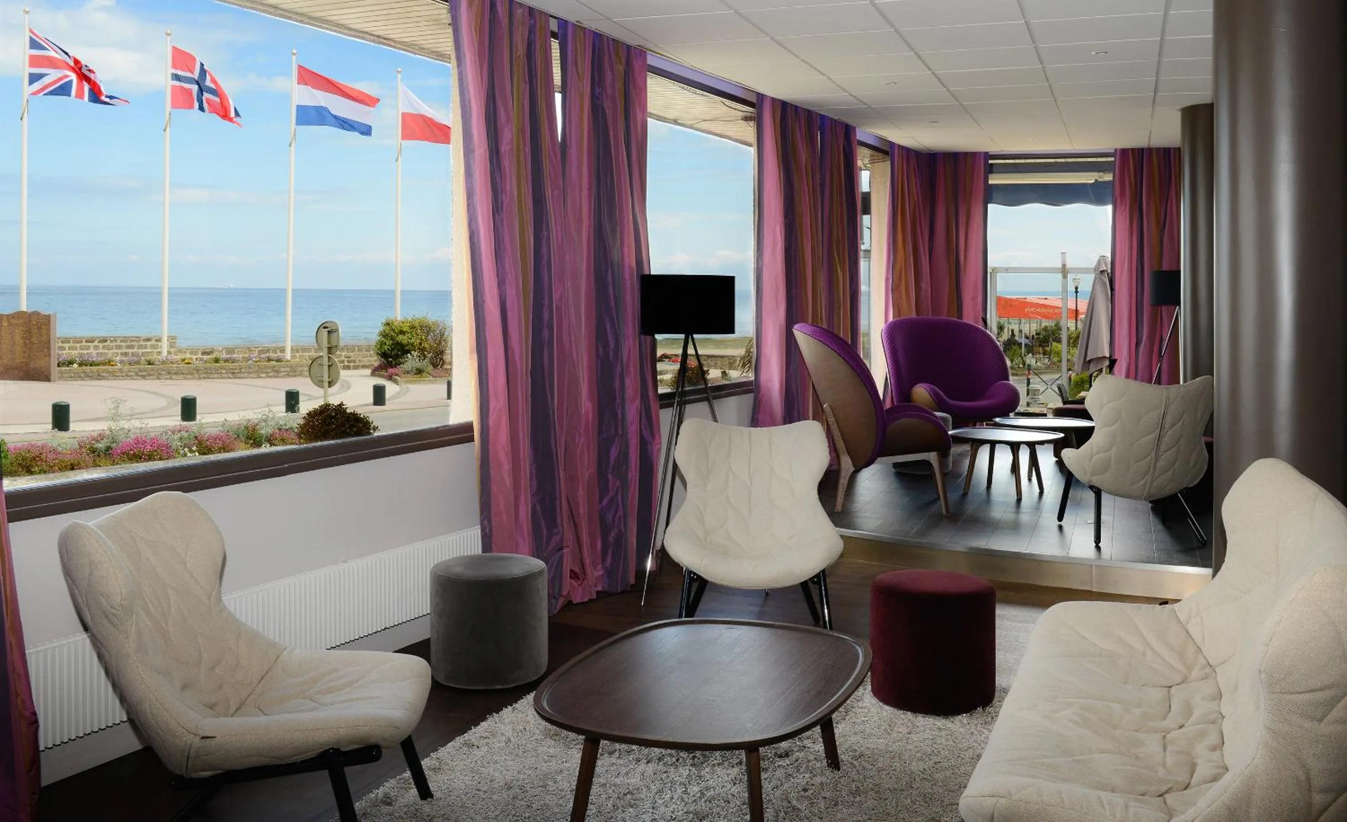 Lounge or bar, Seating Area in Le Saint-Aubin