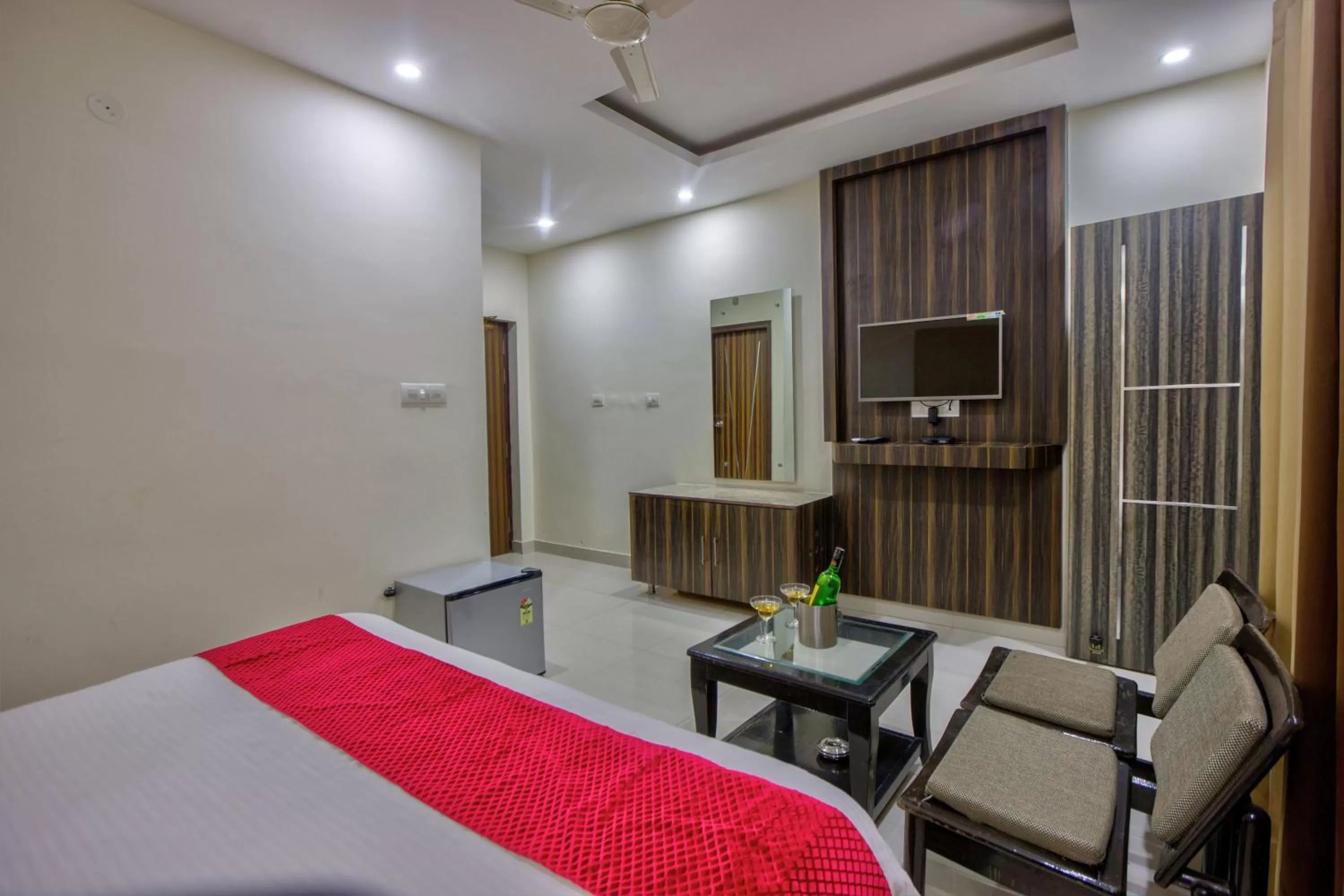 Bedroom, Bed in Hotel Bliss Valley - Hotel in Dharamshala