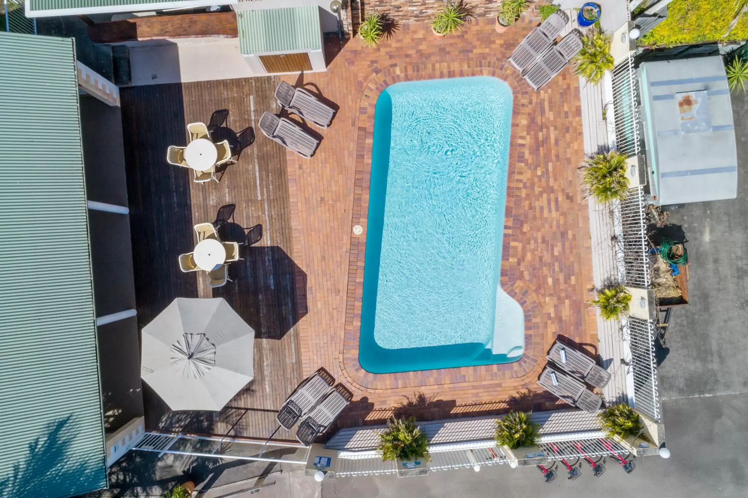 Bird's eye view, Pool View in Wollongbar Motel