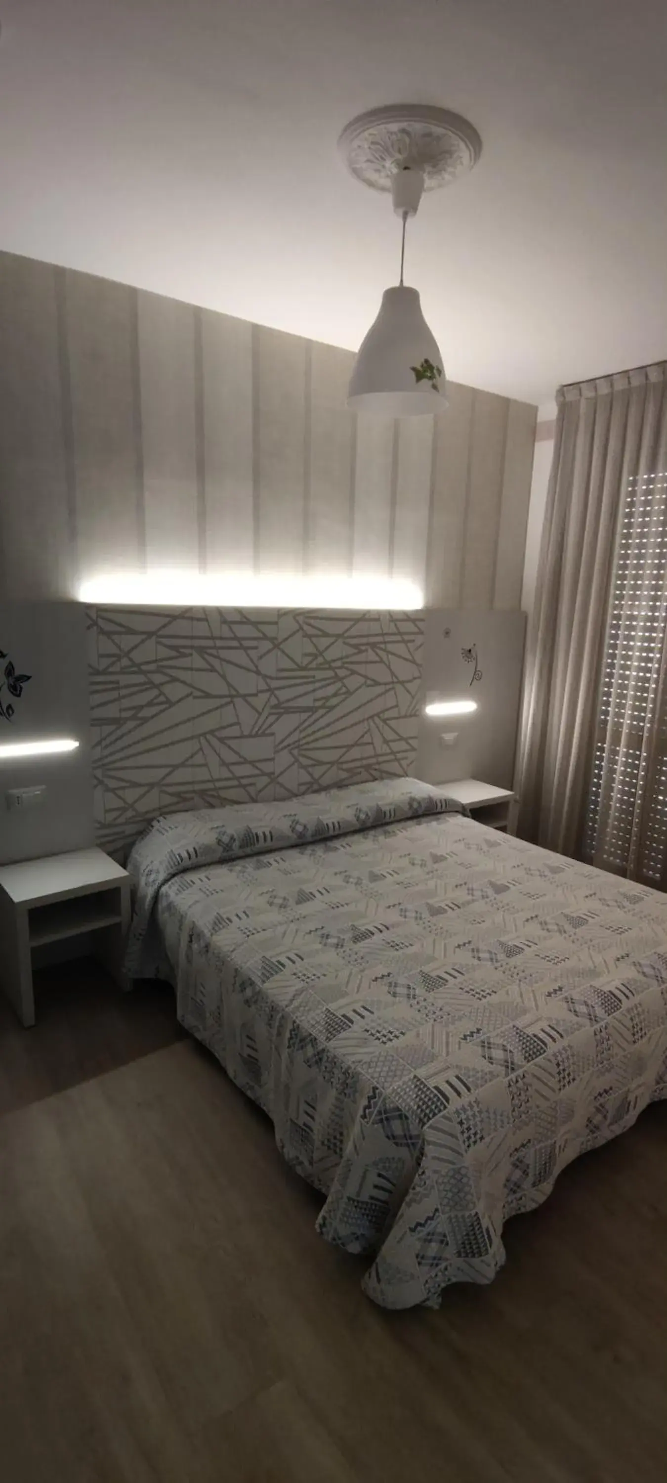 Bedroom, Bed in Hotel Losanna