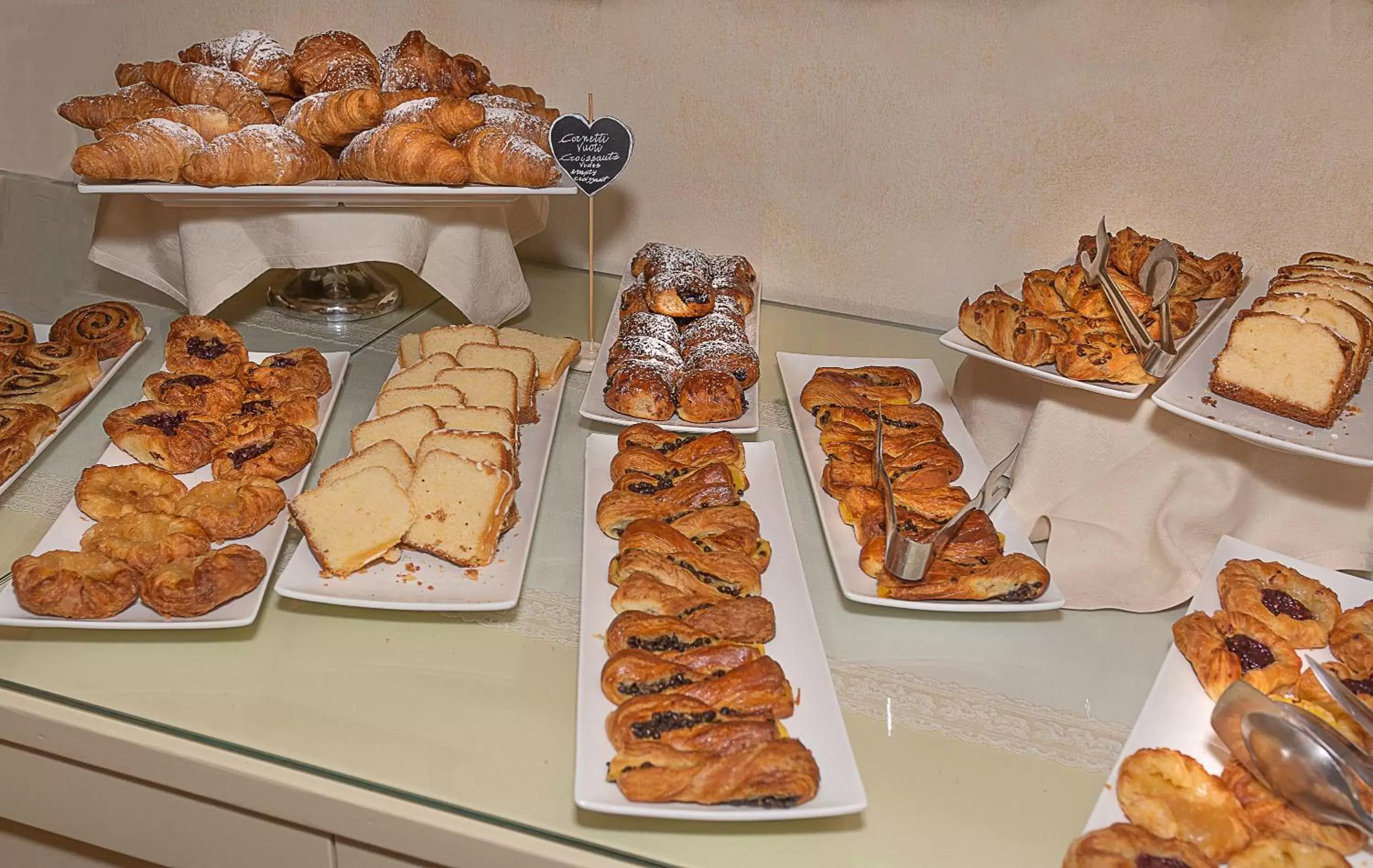 Buffet breakfast, Food in Hotel Villa Cheli