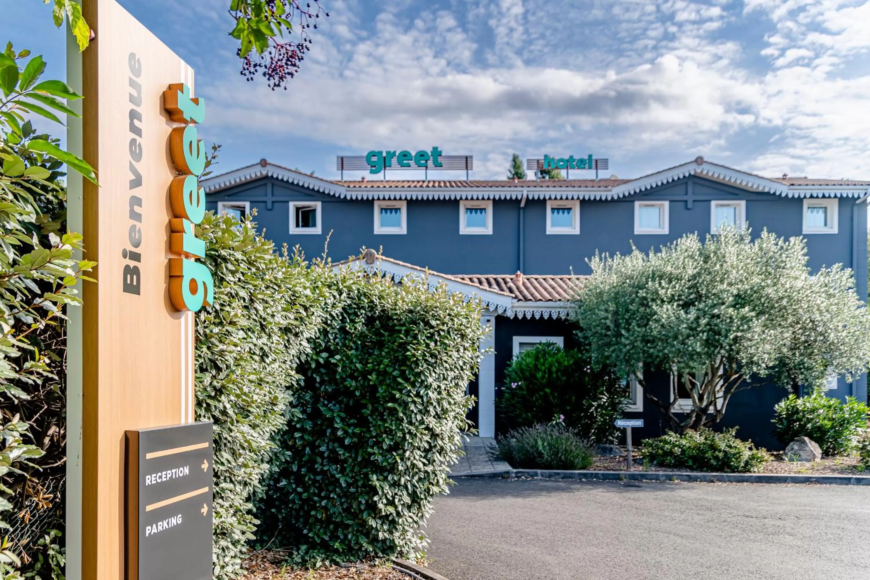 Property building in Greet Hotel Bordeaux Floirac Arena