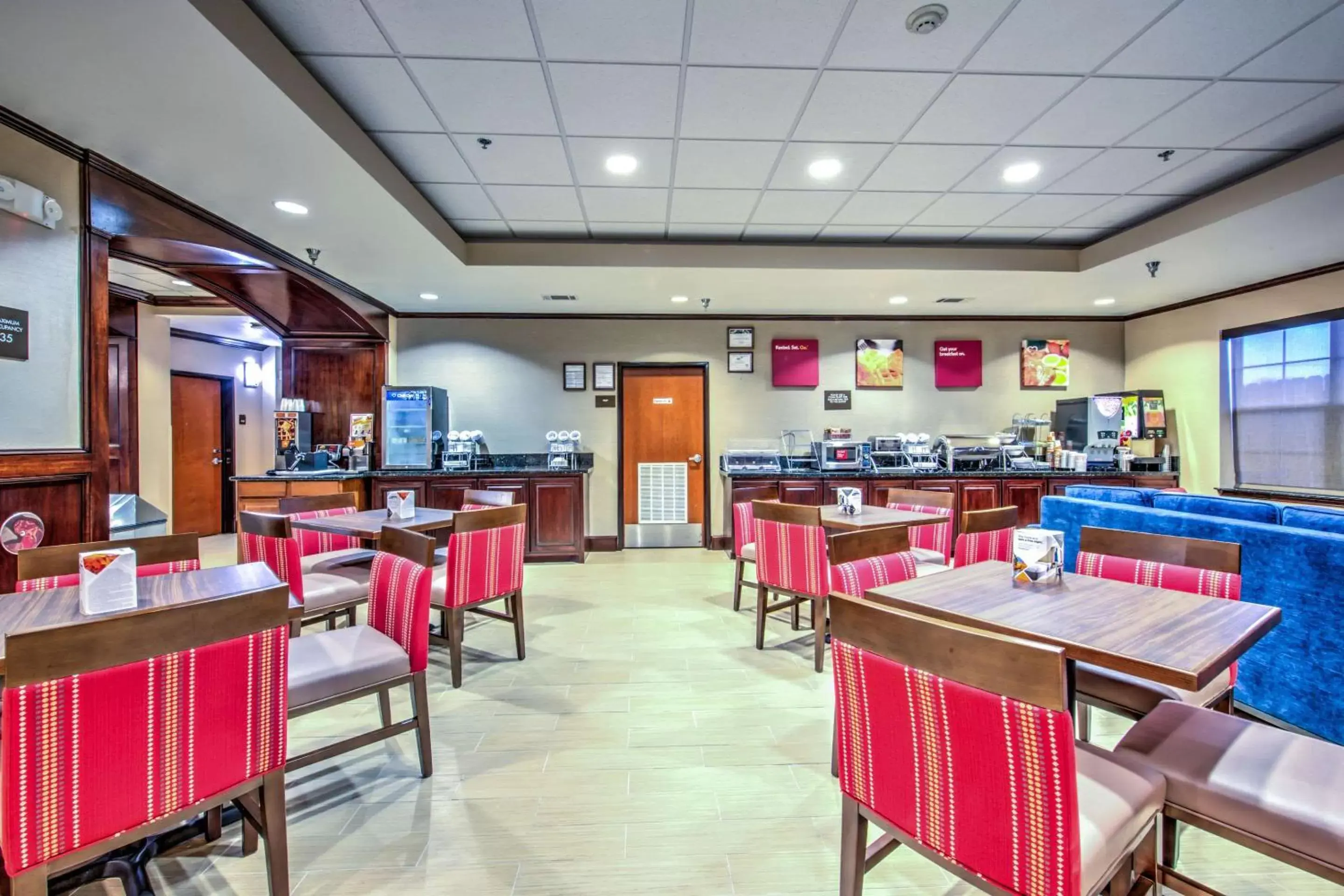 Breakfast, Restaurant/Places to Eat in Comfort Suites Tomball Medical Center