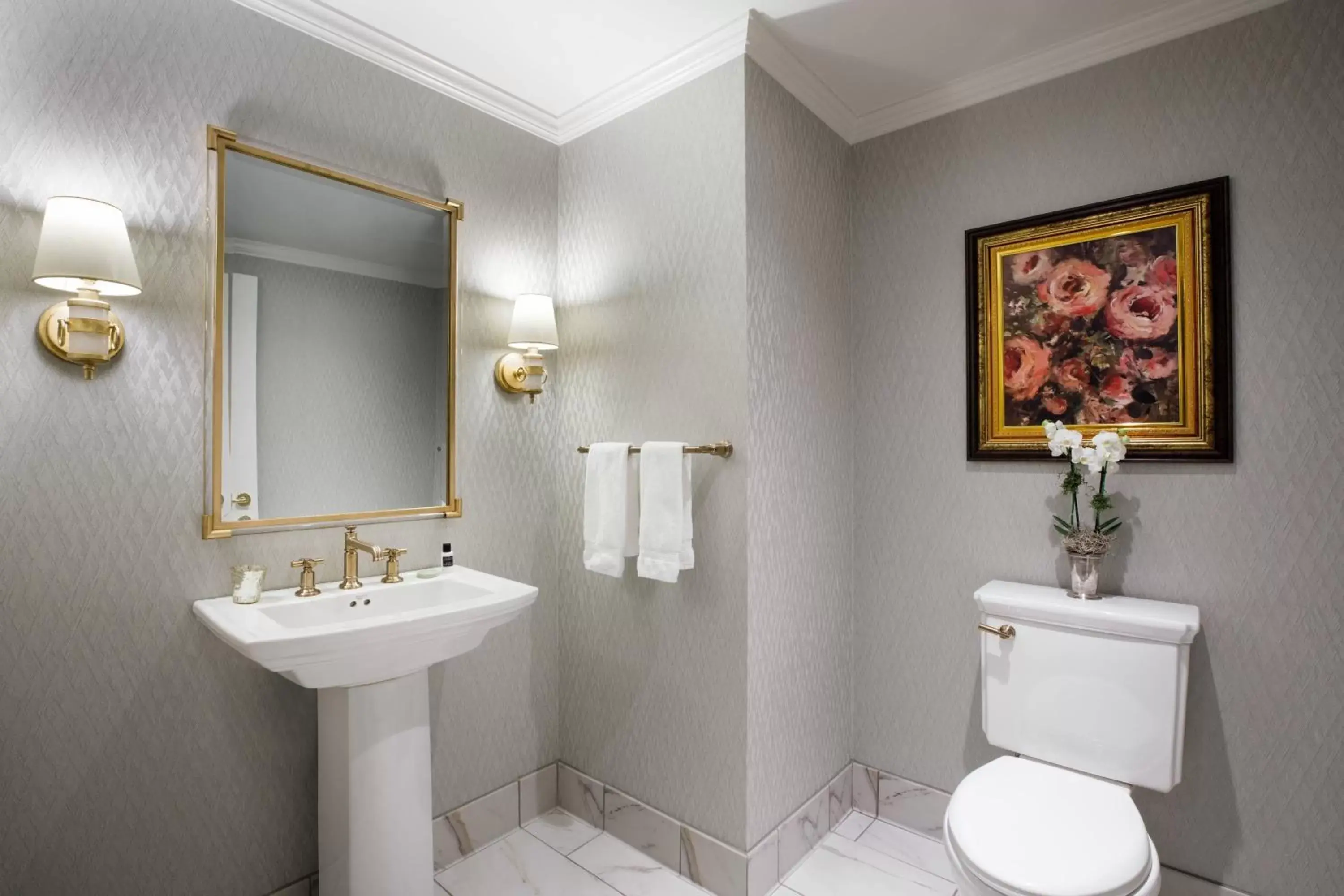 Photo of the whole room, Bathroom in Hotel Carmichael, Autograph Collection
