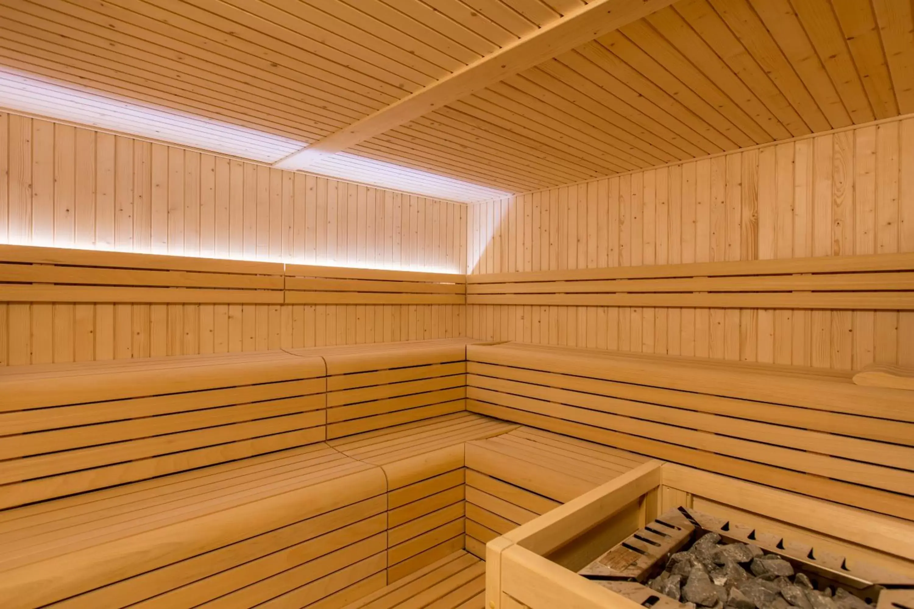 Sauna in Grand Luxor Hotel