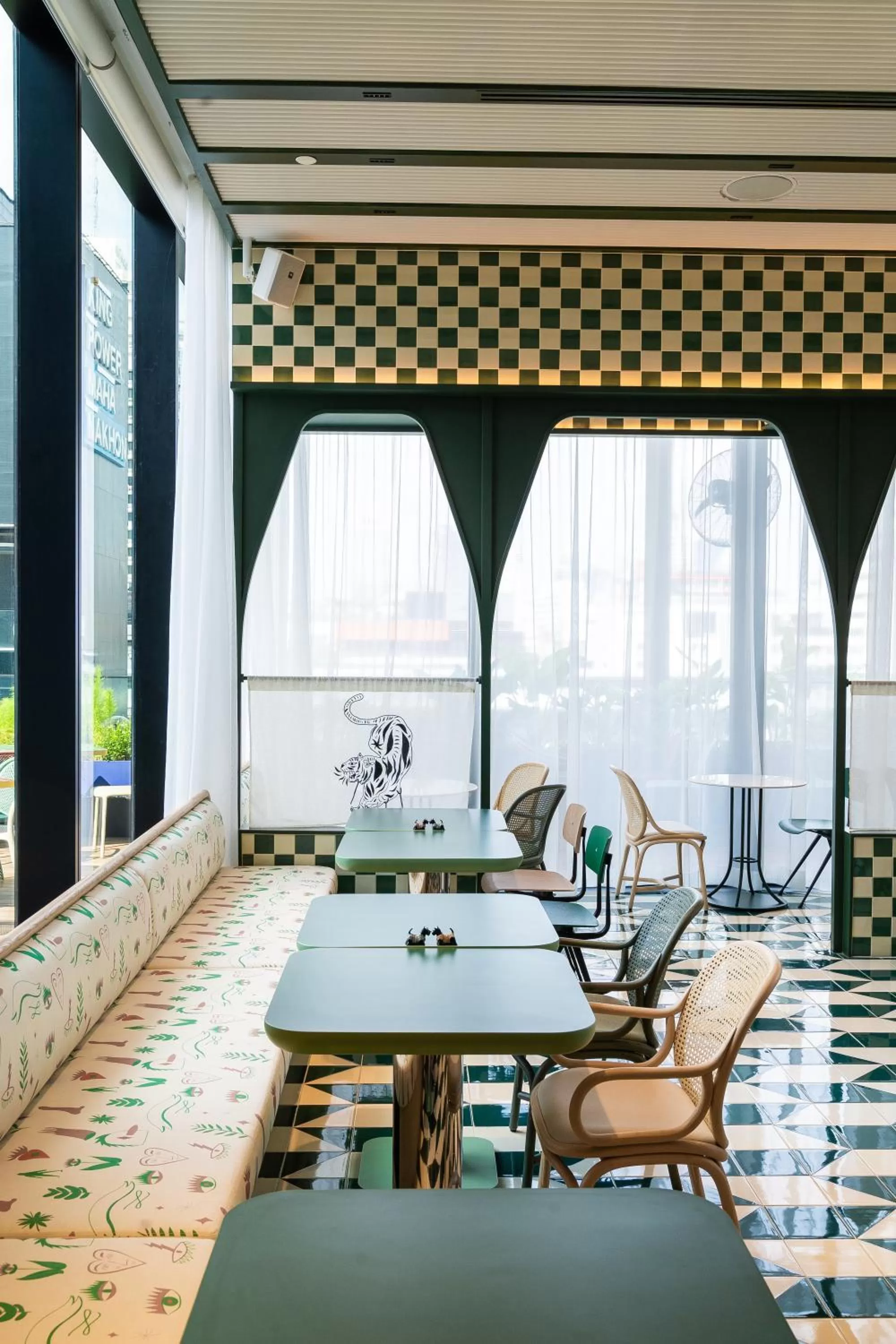 Restaurant/places to eat in The Standard, Bangkok Mahanakhon