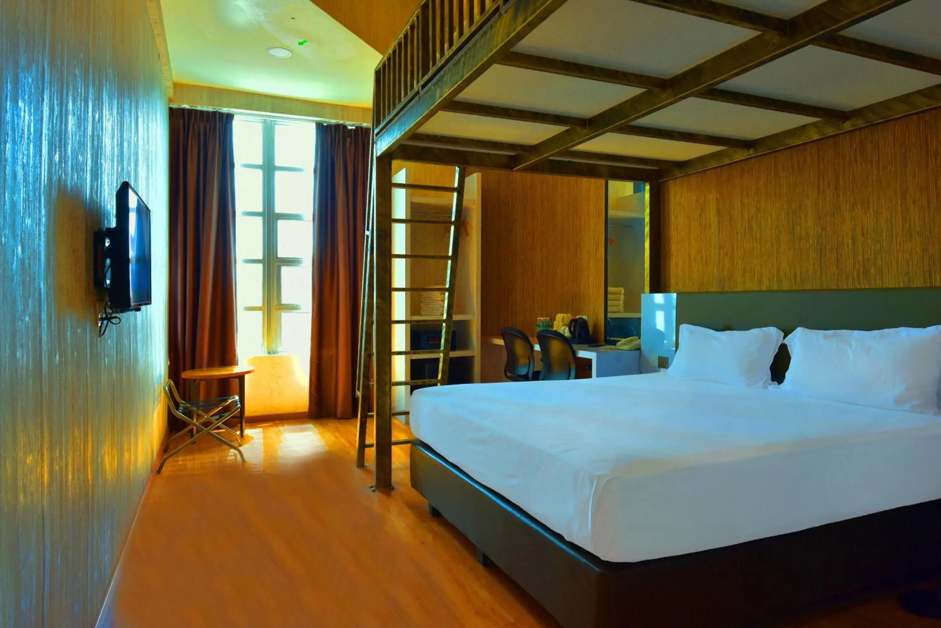 Family Room with Private Bathroom in Townhouse OAK Hotel Holmes Johor Jaya Family Room with Private Bathroom in Townhouse OAK Hotel Holmes Johor Jaya