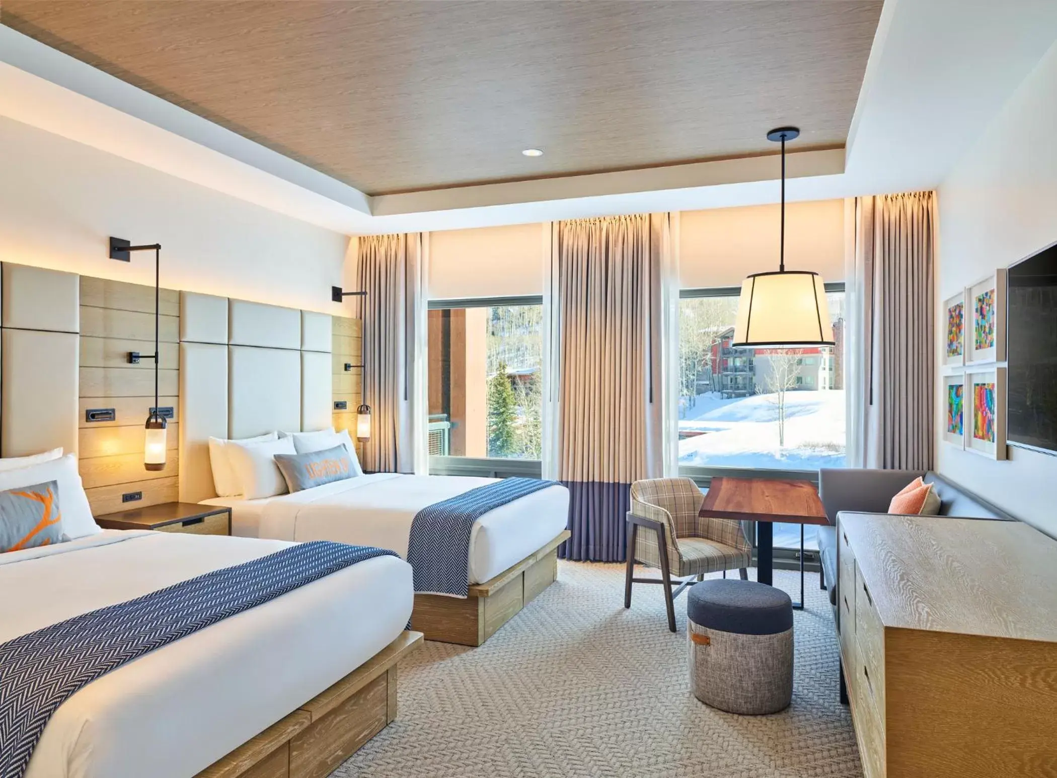 Bedroom, Bed in Limelight Hotel Snowmass Bedroom, Bed in Limelight Hotel Snowmass