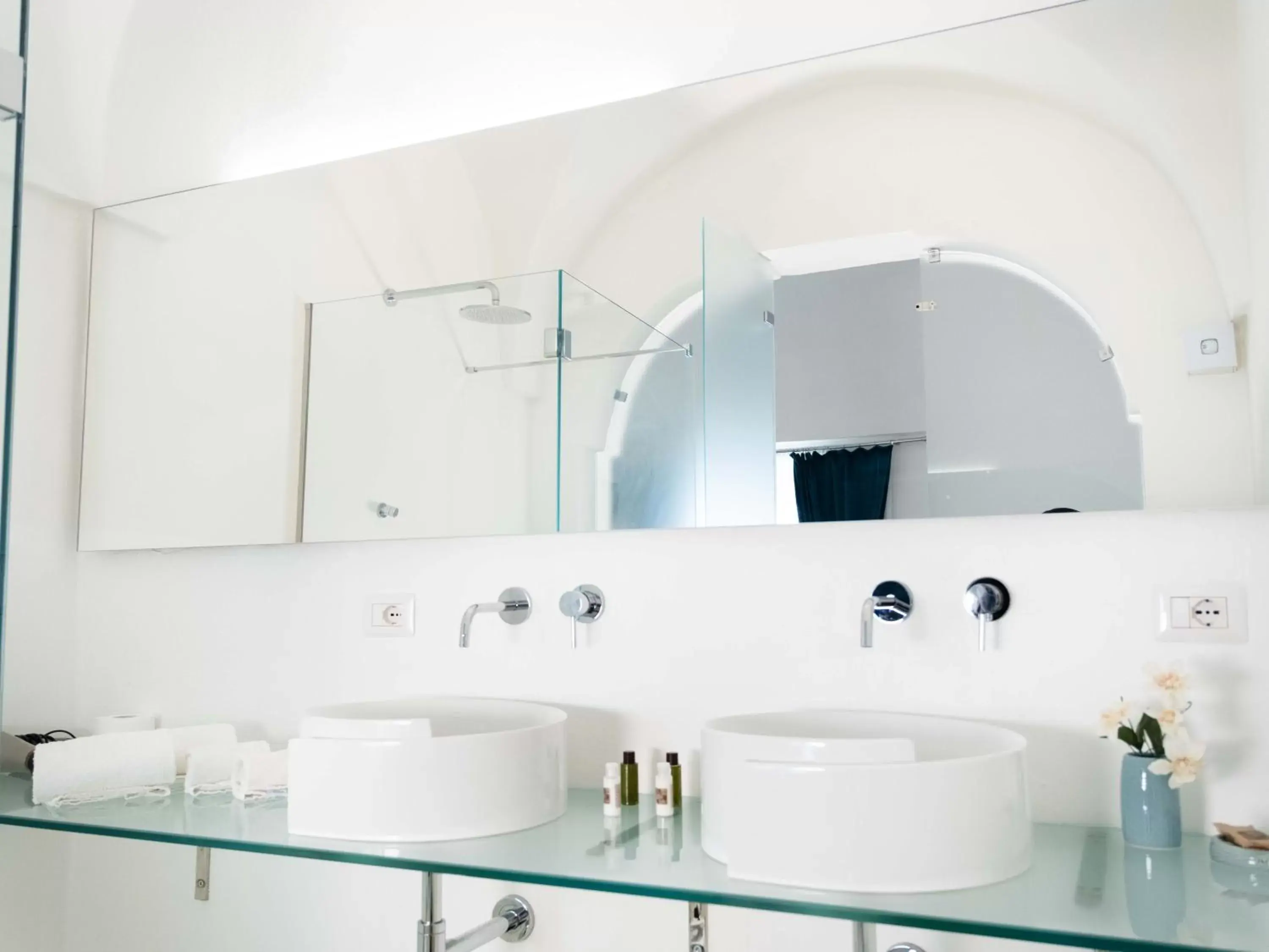 Bathroom in Dama Bianca Boutique Hotel Ostuni