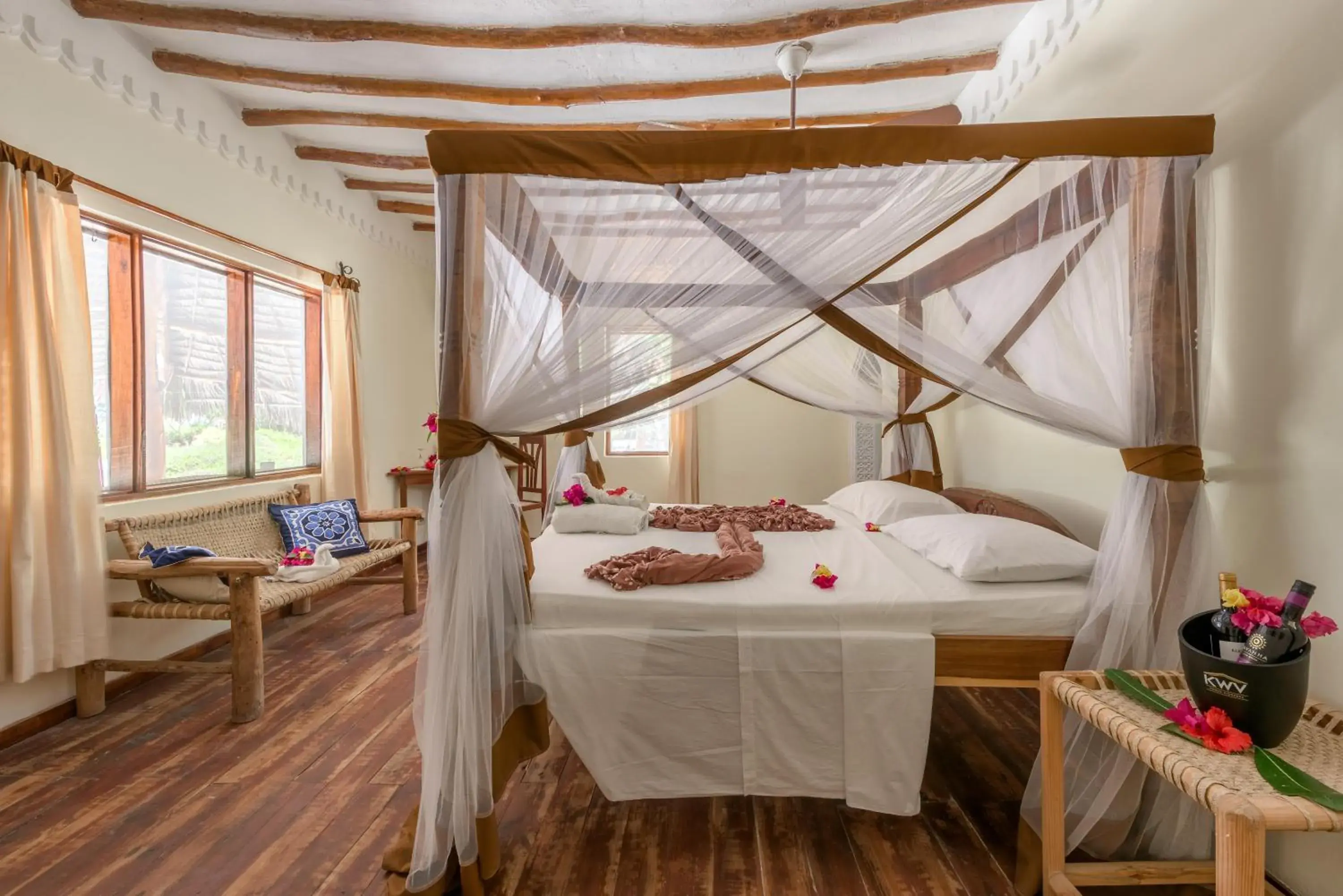 Bed in Hakuna Majiwe Beach Lodge Zanzibar