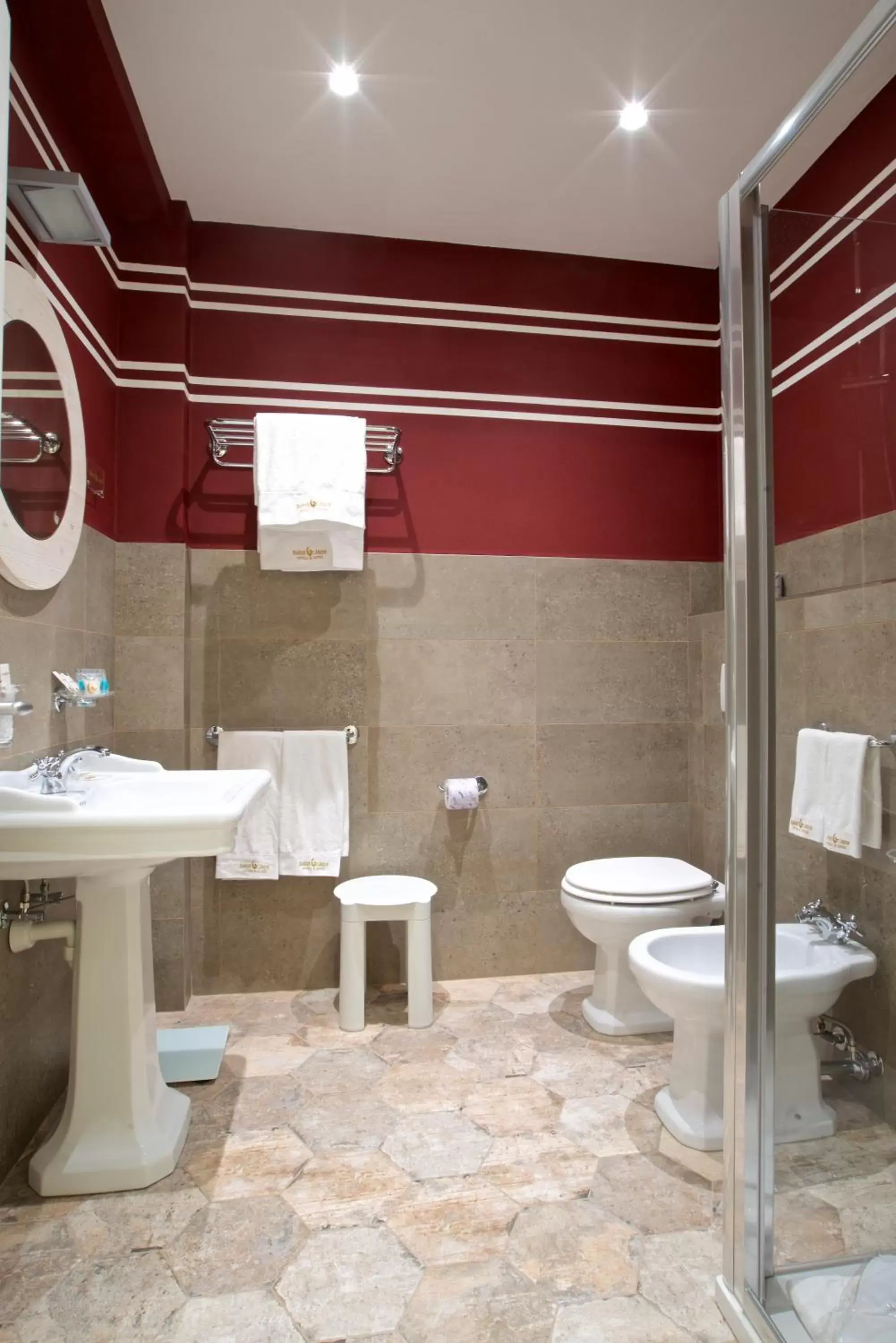 Bathroom in Design Suite Tirano