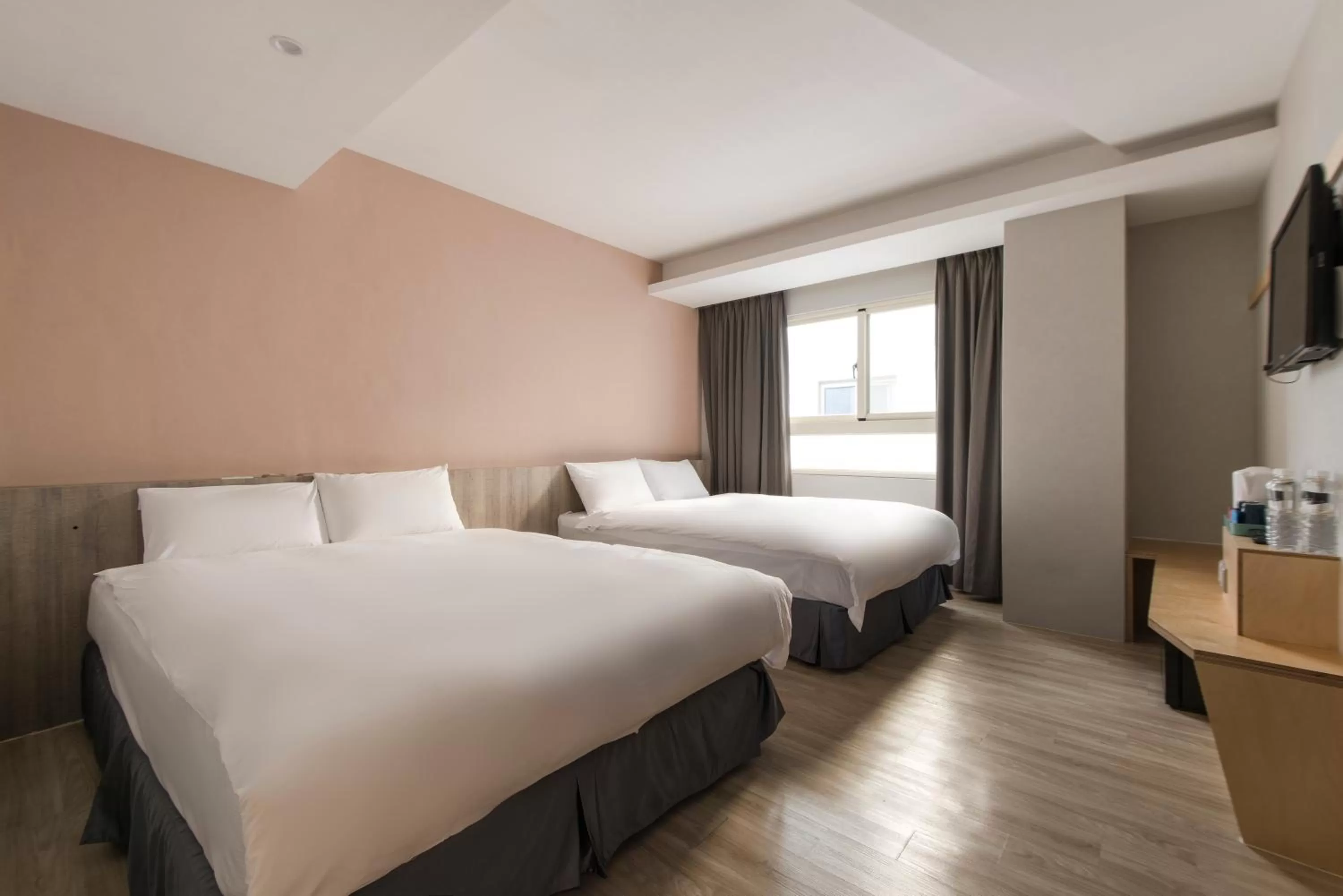 Bed in Sparrow Hotel