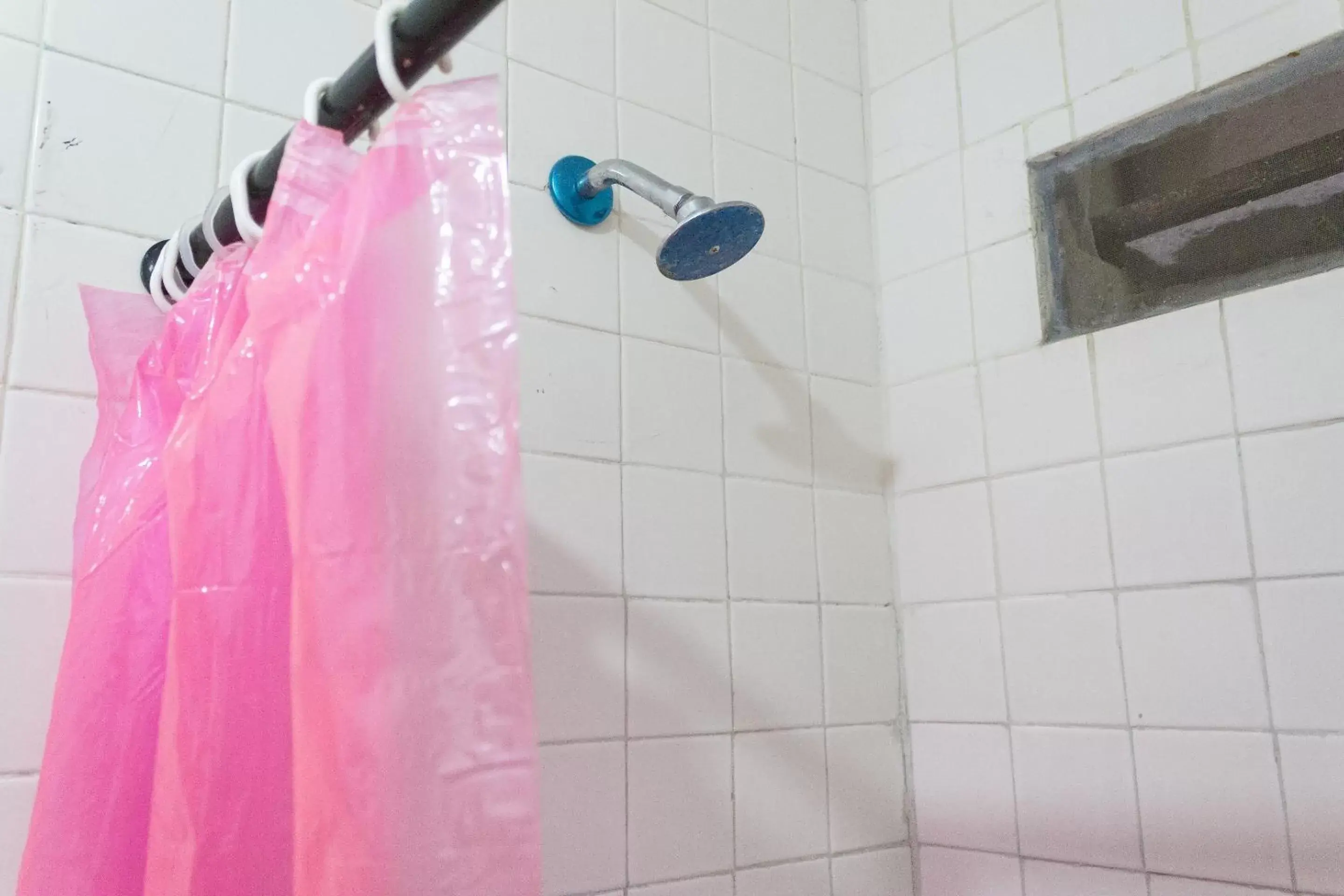 Bathroom in OYO Hotel Colón, Plaza Bicentenario, Zacatecas Centro