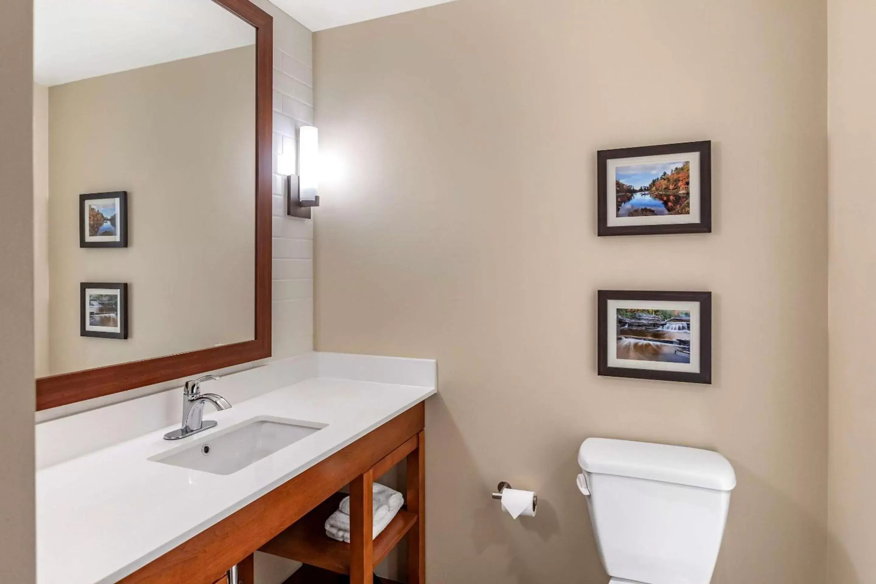 Bathroom in Comfort Inn & Suites