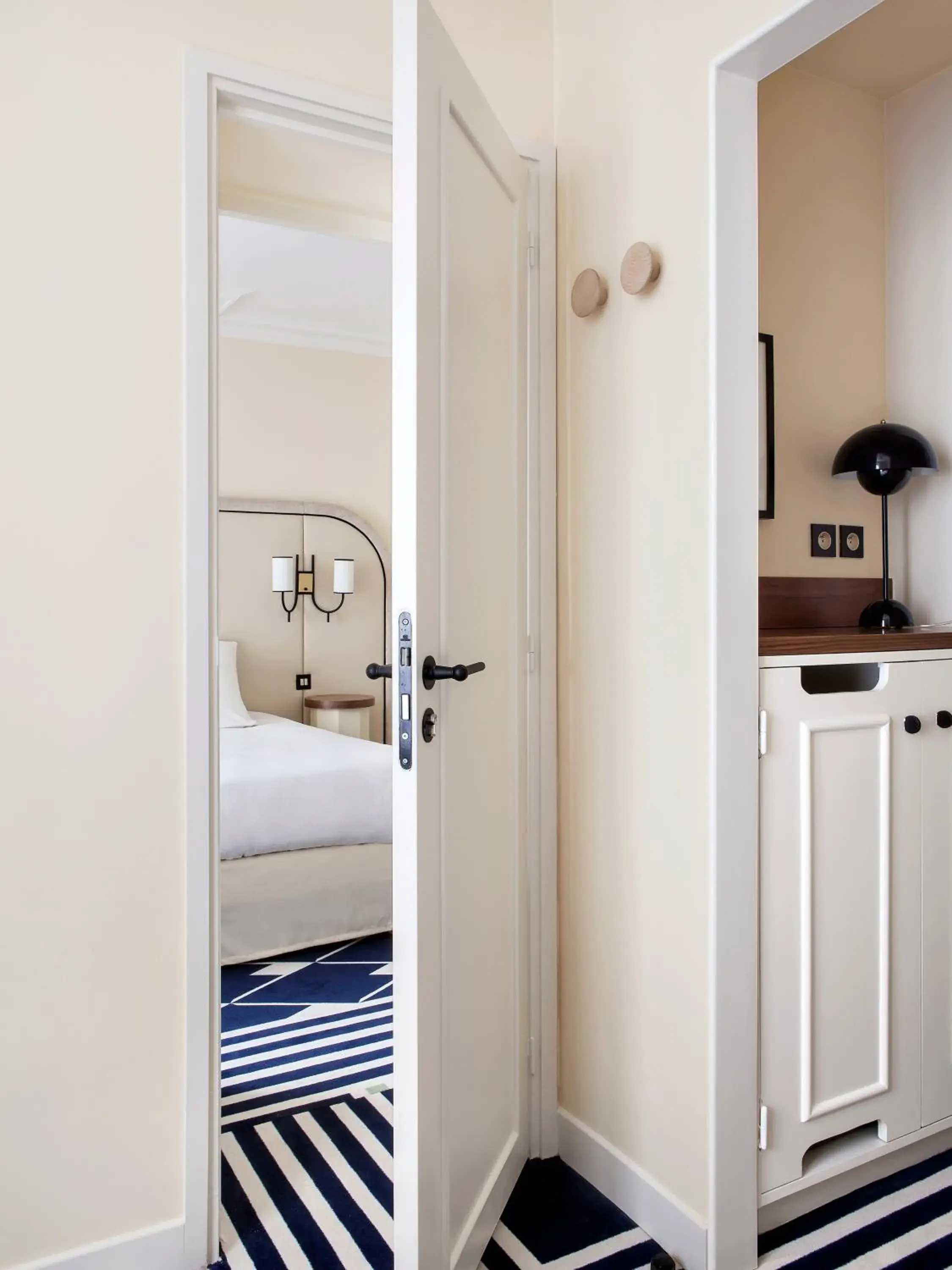 Bedroom, Bed in Hôtel Bienvenue Bedroom, Bed in Hôtel Bienvenue