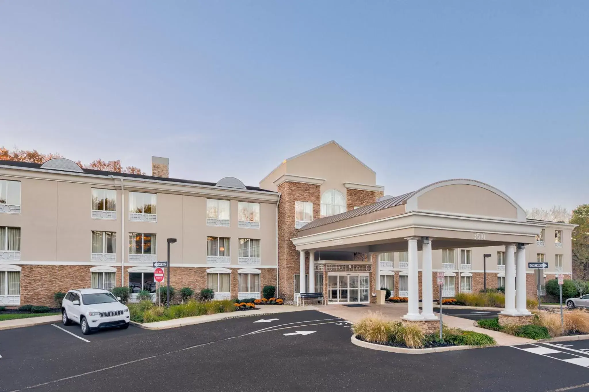 Property Building in Holiday Inn Express - Neptune, an IHG Hotel