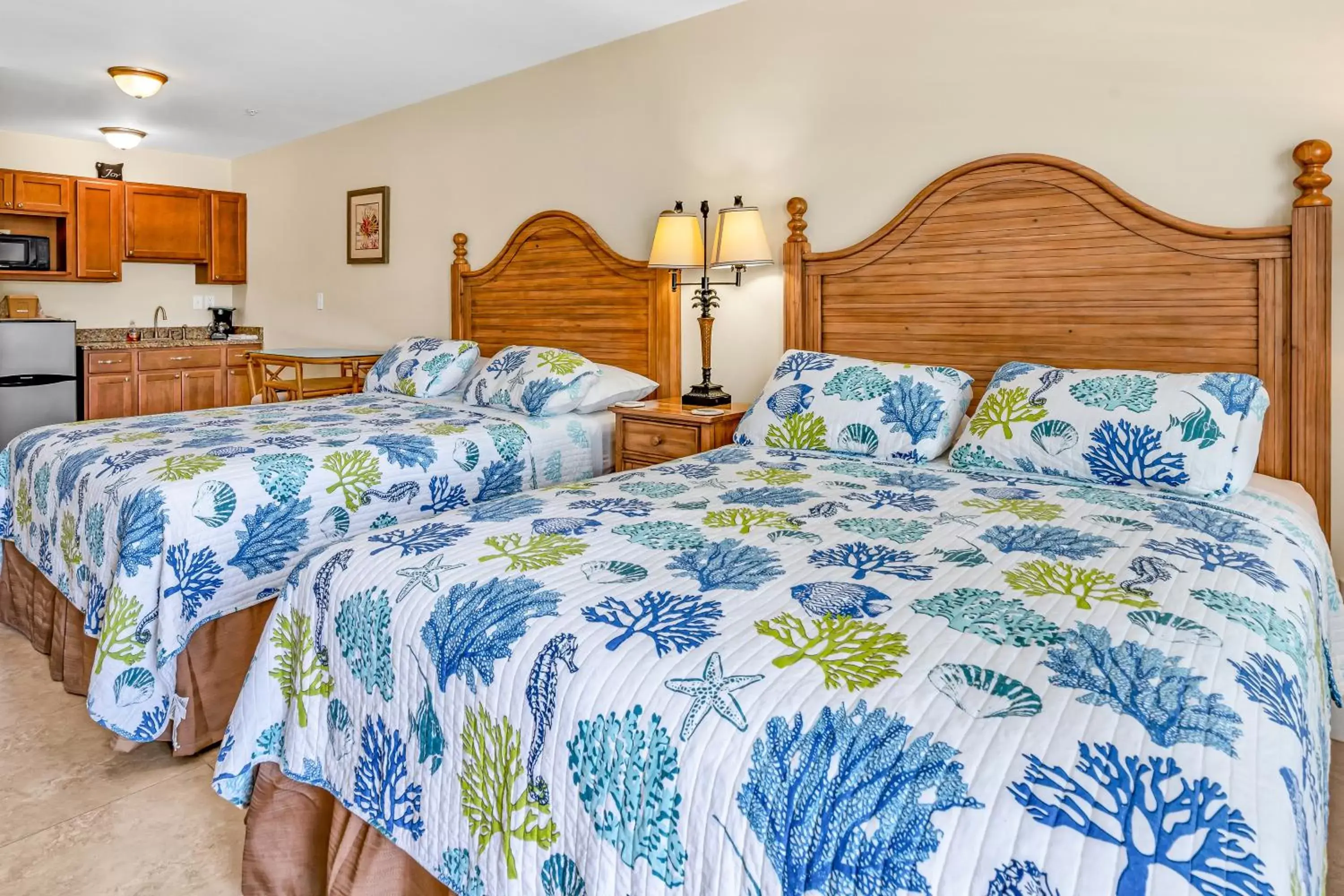 Photo of the whole room, Bed in Bonefish Bay Motel