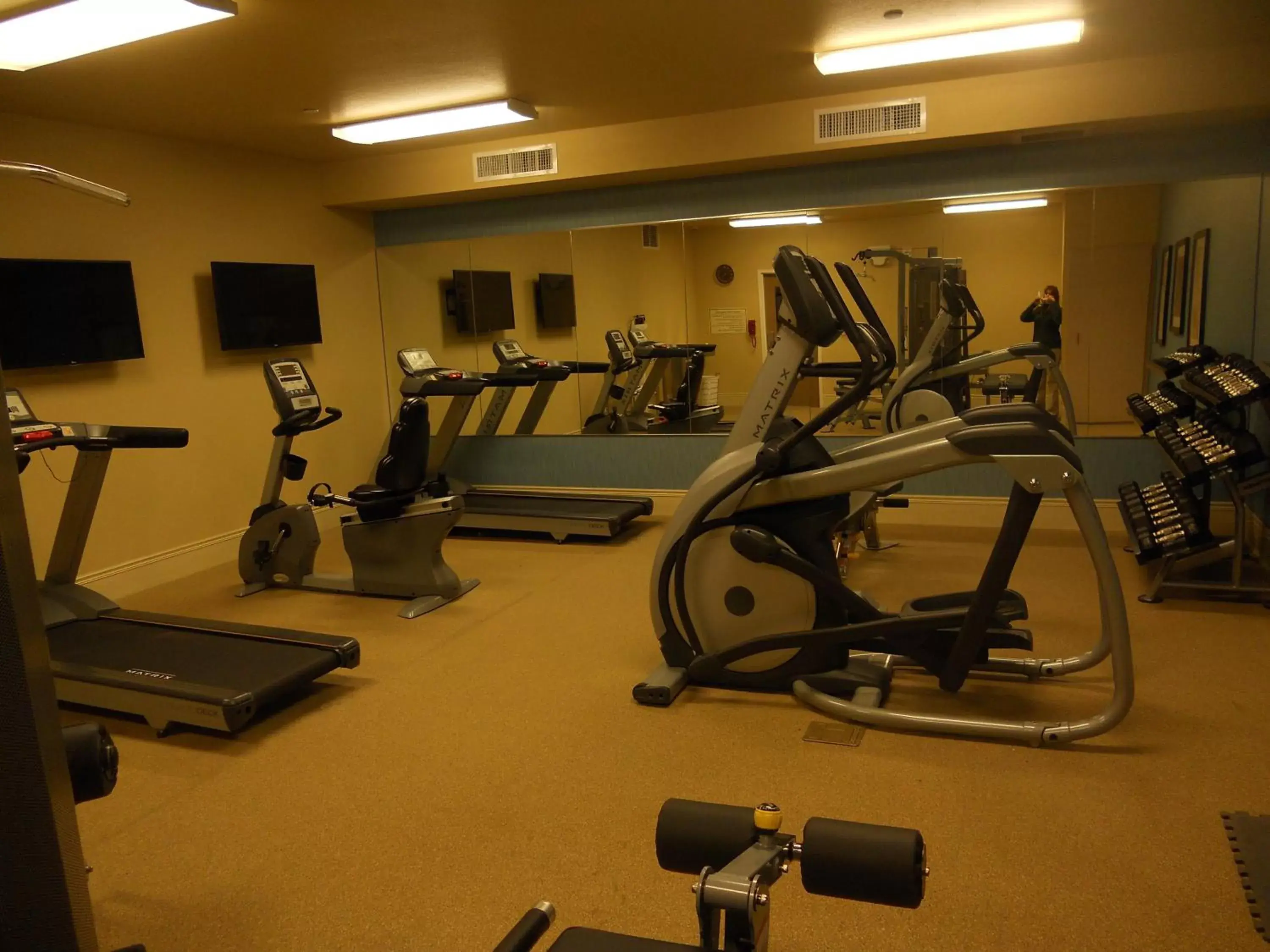 Fitness centre/facilities, Fitness Center/Facilities in Hawthorn Suites by Wyndham Dickinson
