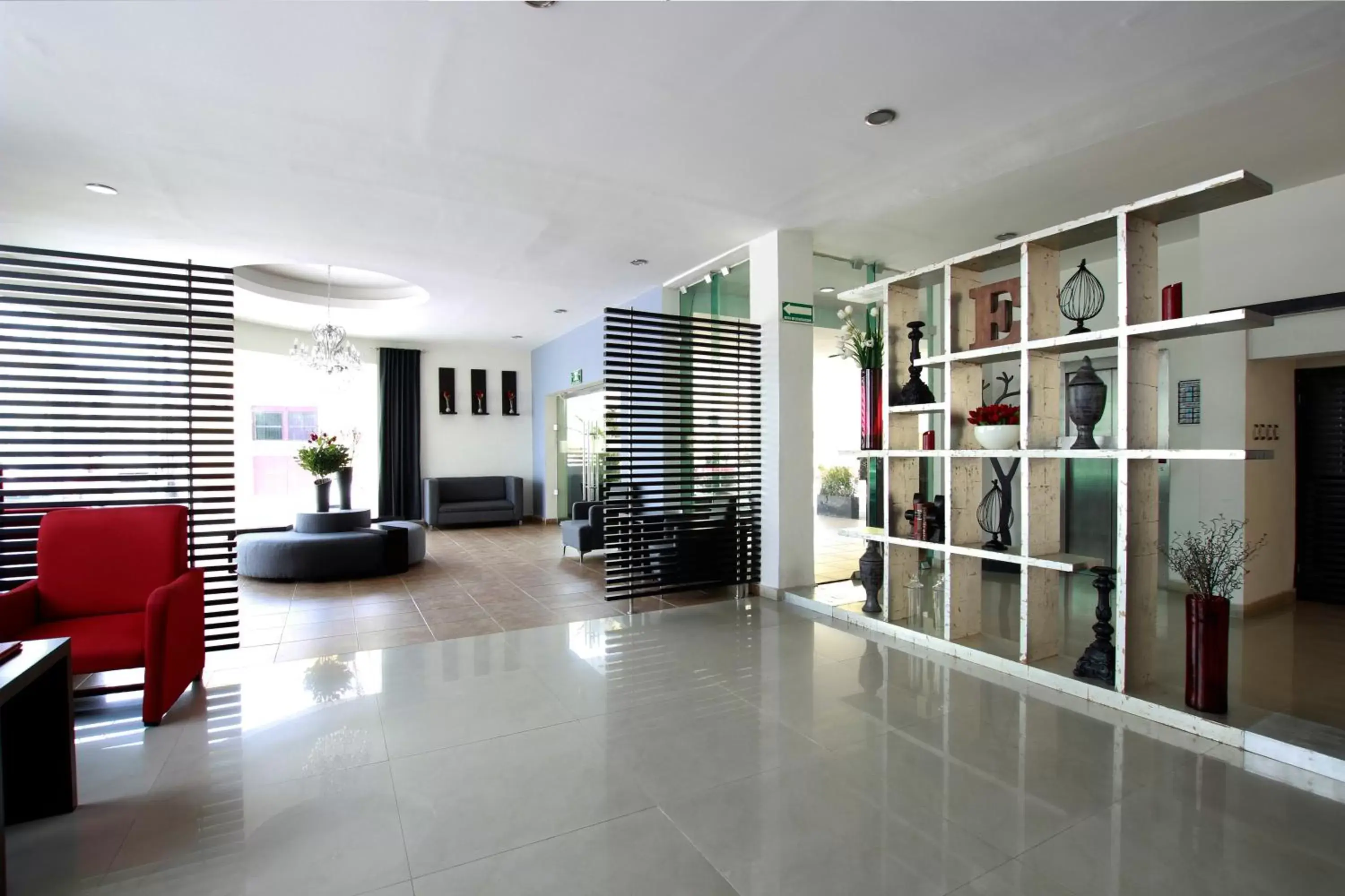 Living room, Lobby/Reception in Hotel Embajadores