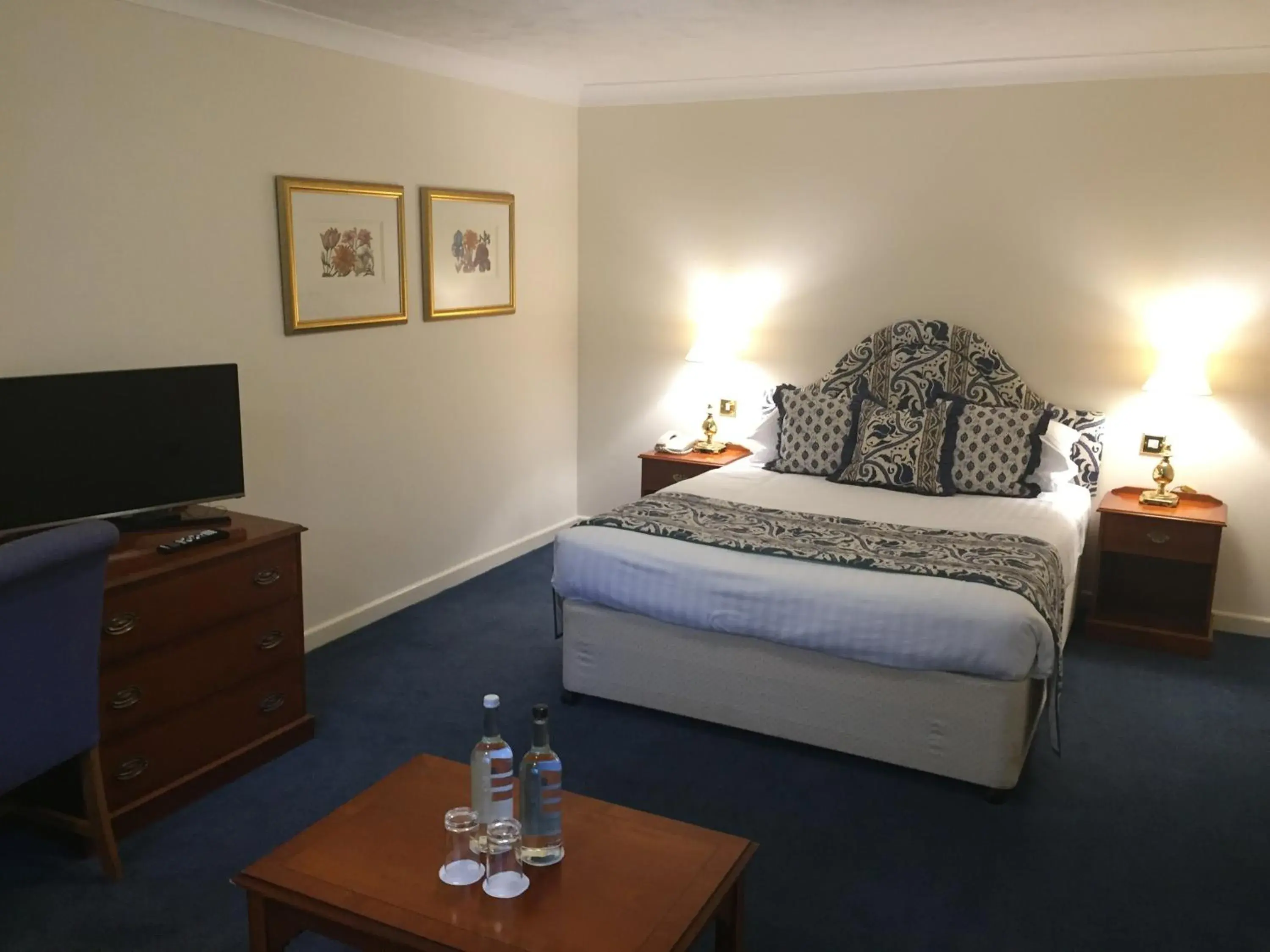 Bedroom, Bed in Passford House Hotel