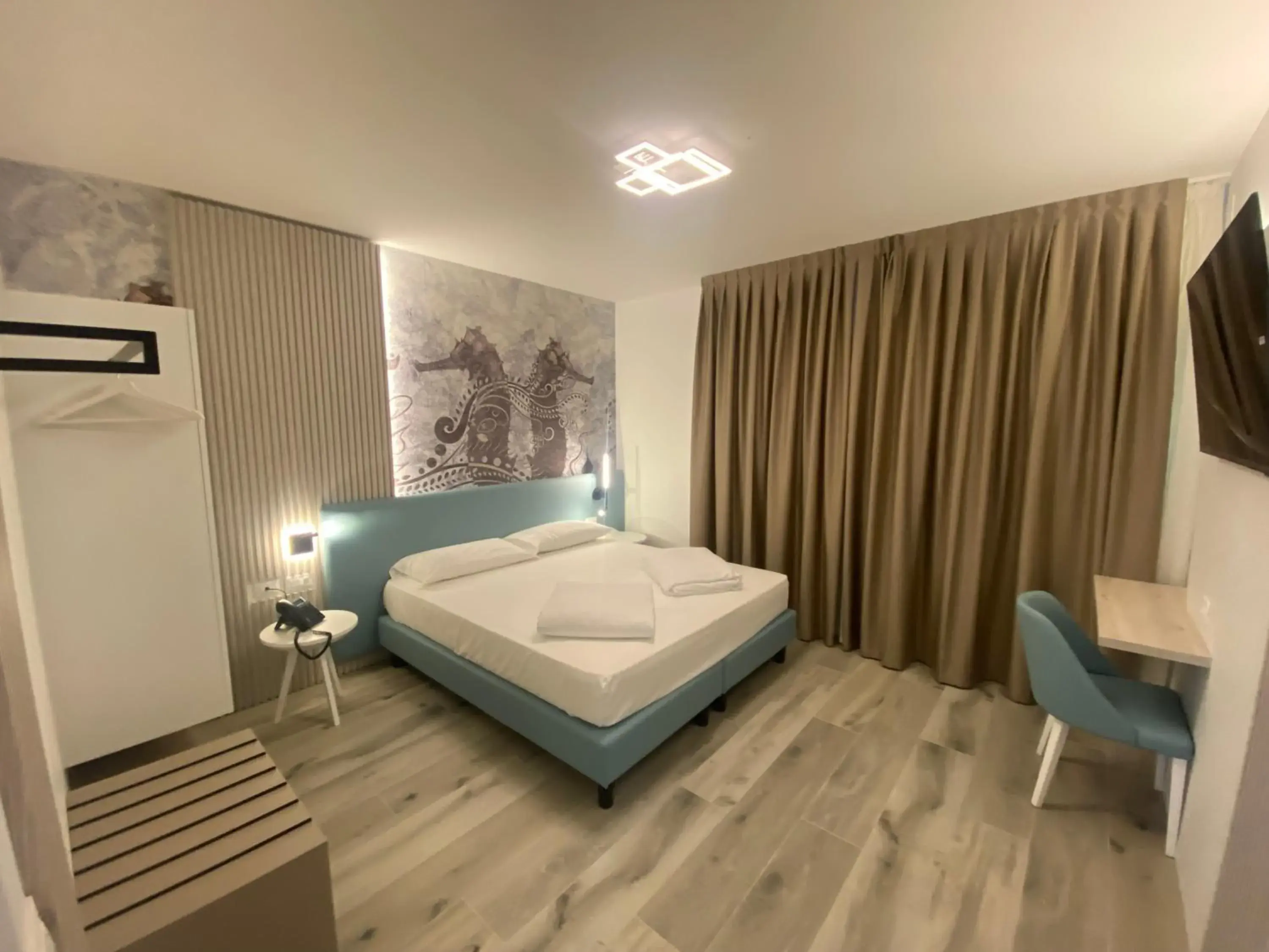 Bedroom, Bed in Marina Palace Hotel 4 stelle S