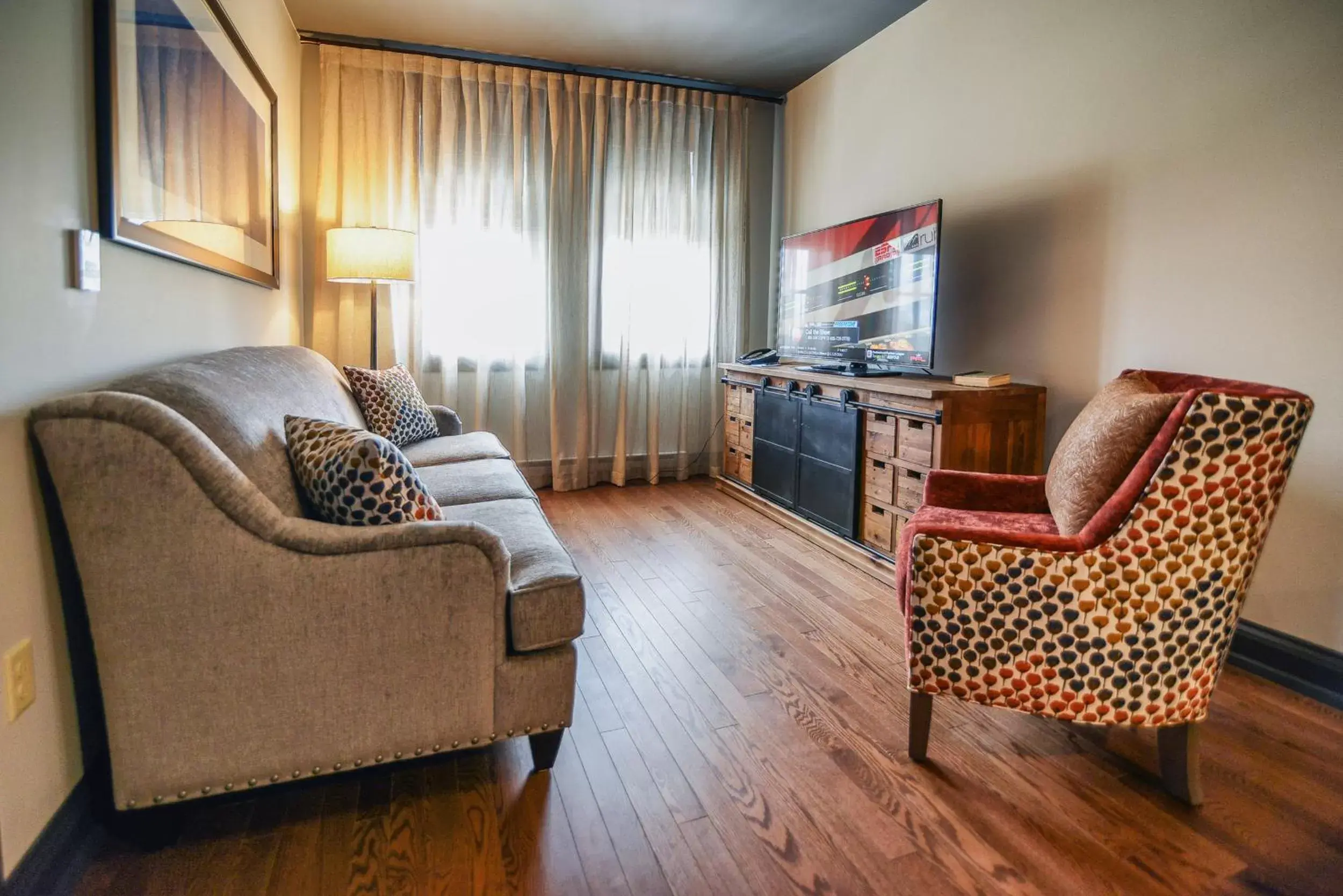 Living room, Seating Area in The Stella Hotel & Ballroom