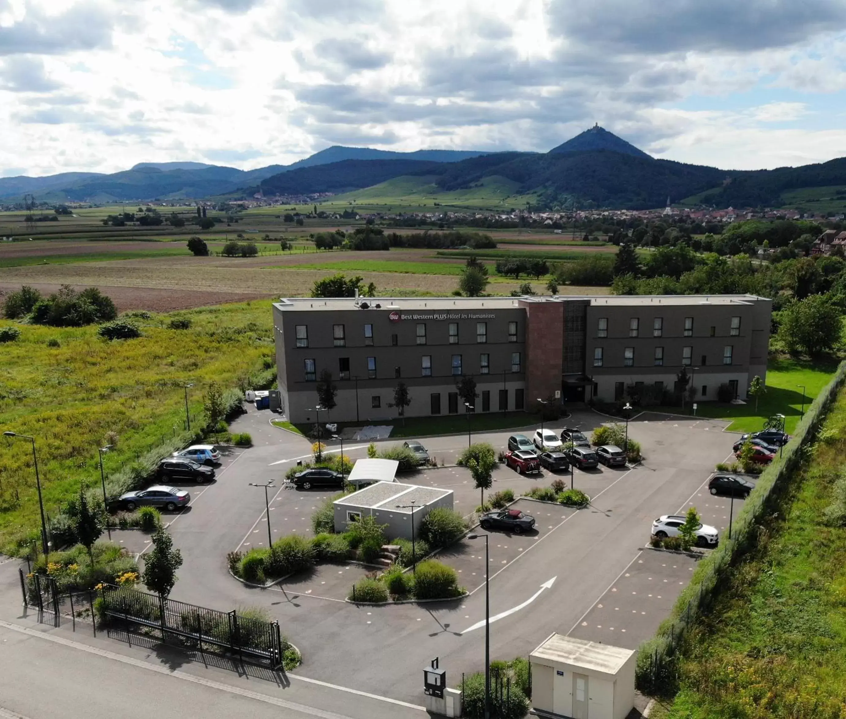 Property building, Bird's-eye View in Best Western Plus Hotel & Restaurant Les Humanistes Colmar Nord