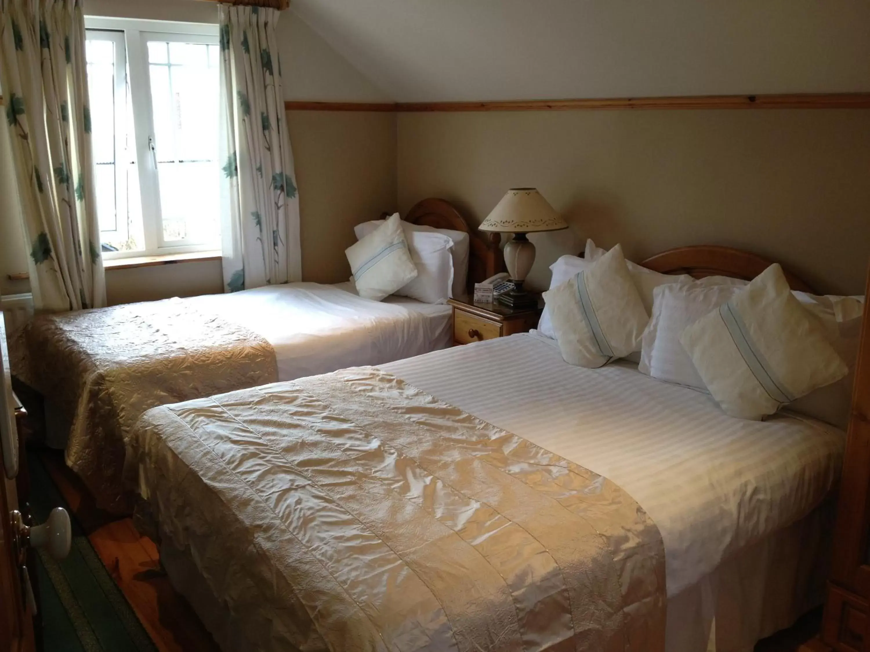 Day, Bed in Copper Kettle B&B