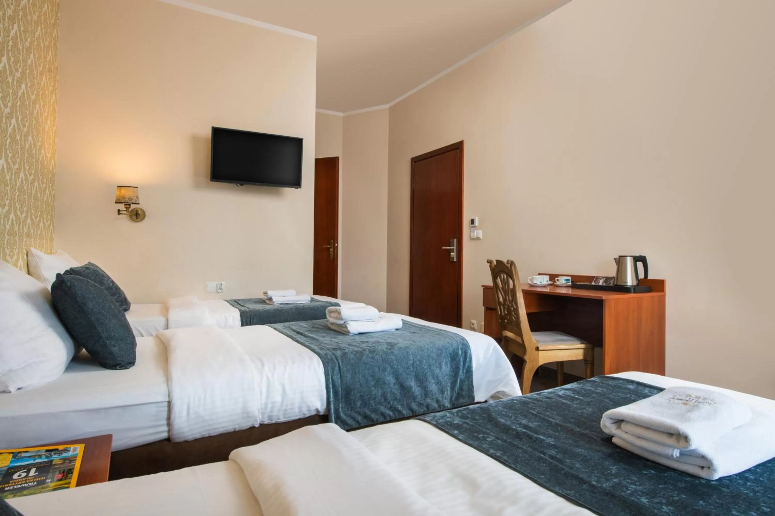 Bed in Aparthotel Globus Self-Check in