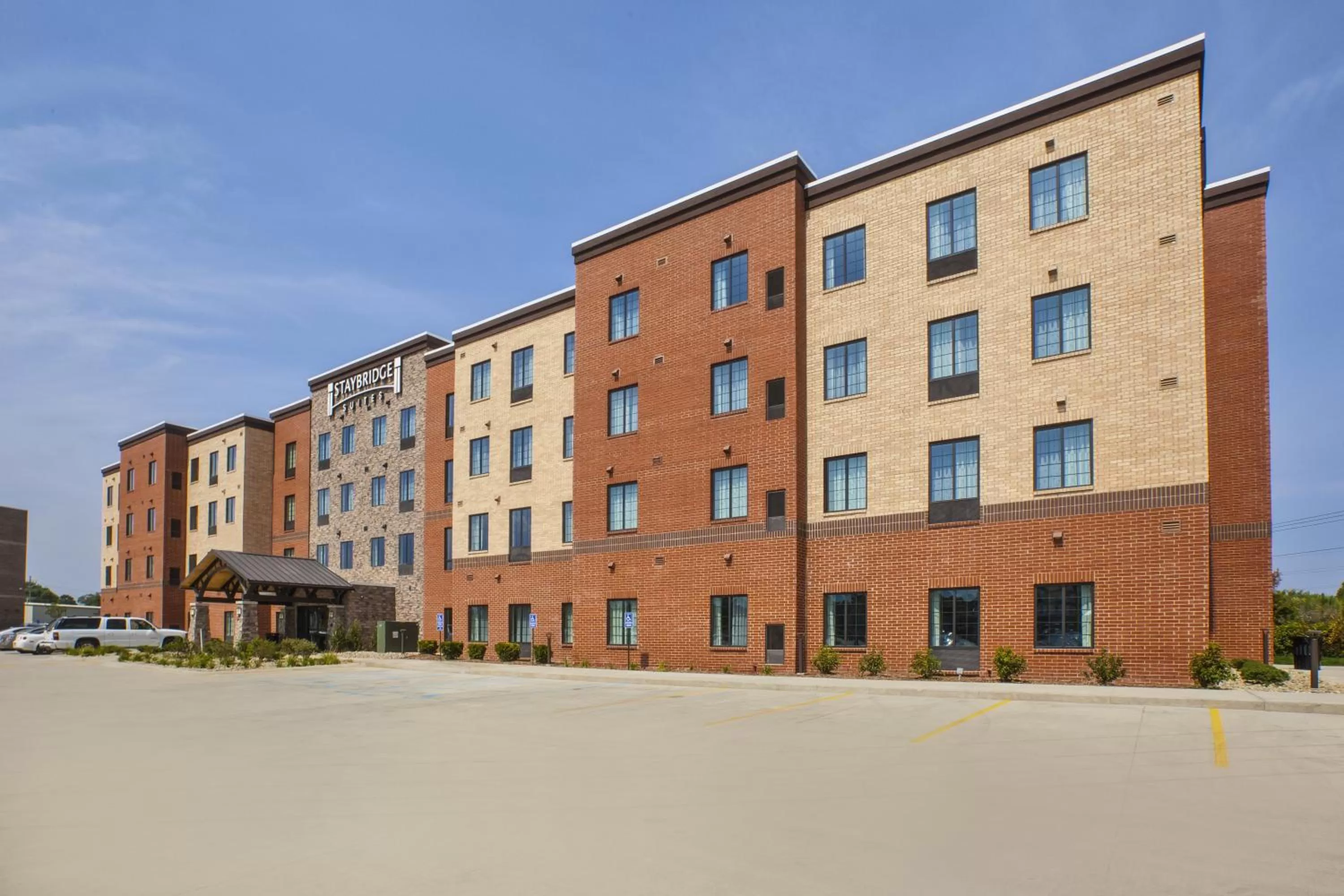 Property building in Staybridge Suites - Benton Harbor-St. Joseph by IHG