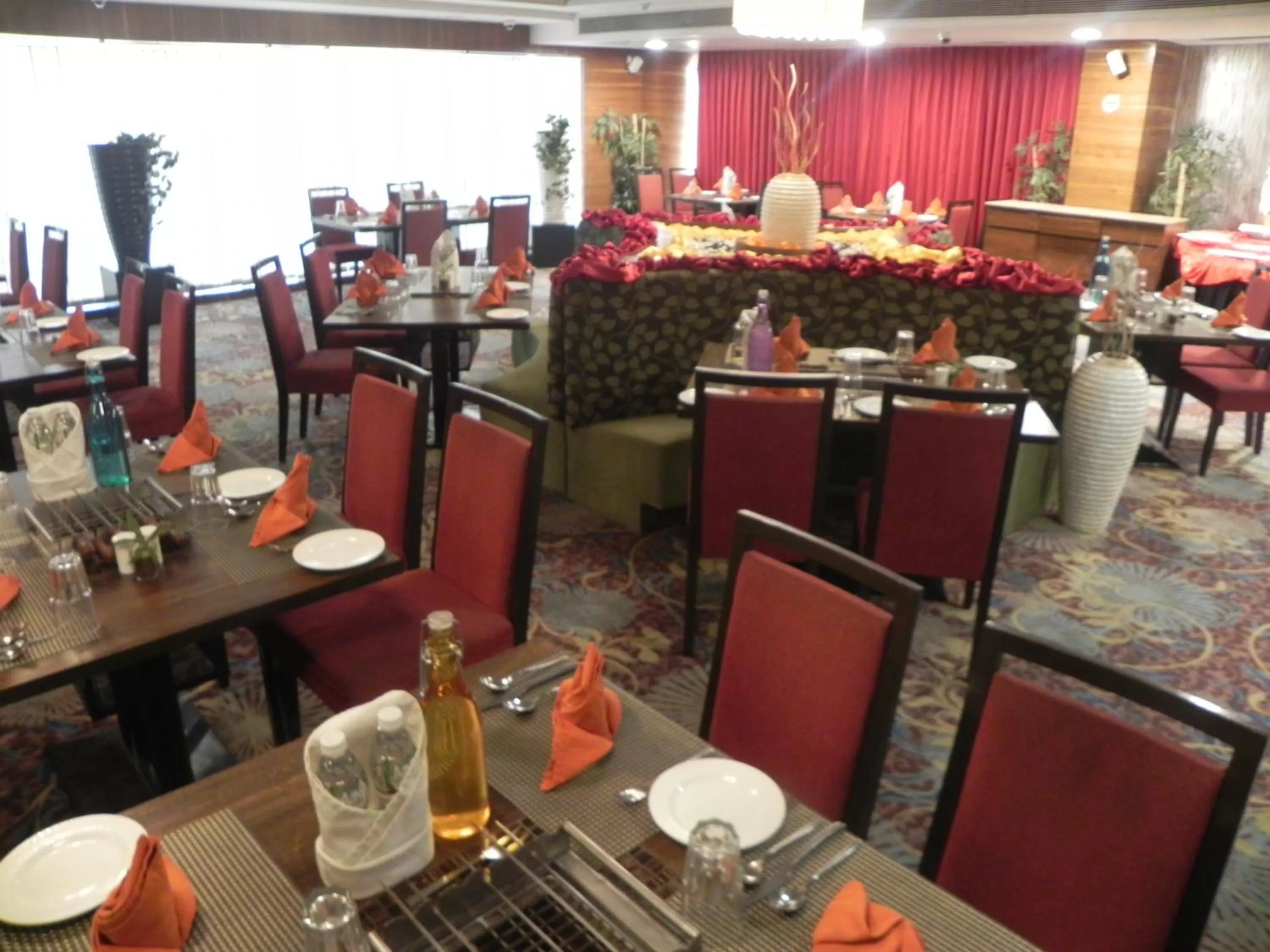 Restaurant/places to eat in Ramada Ahmedabad