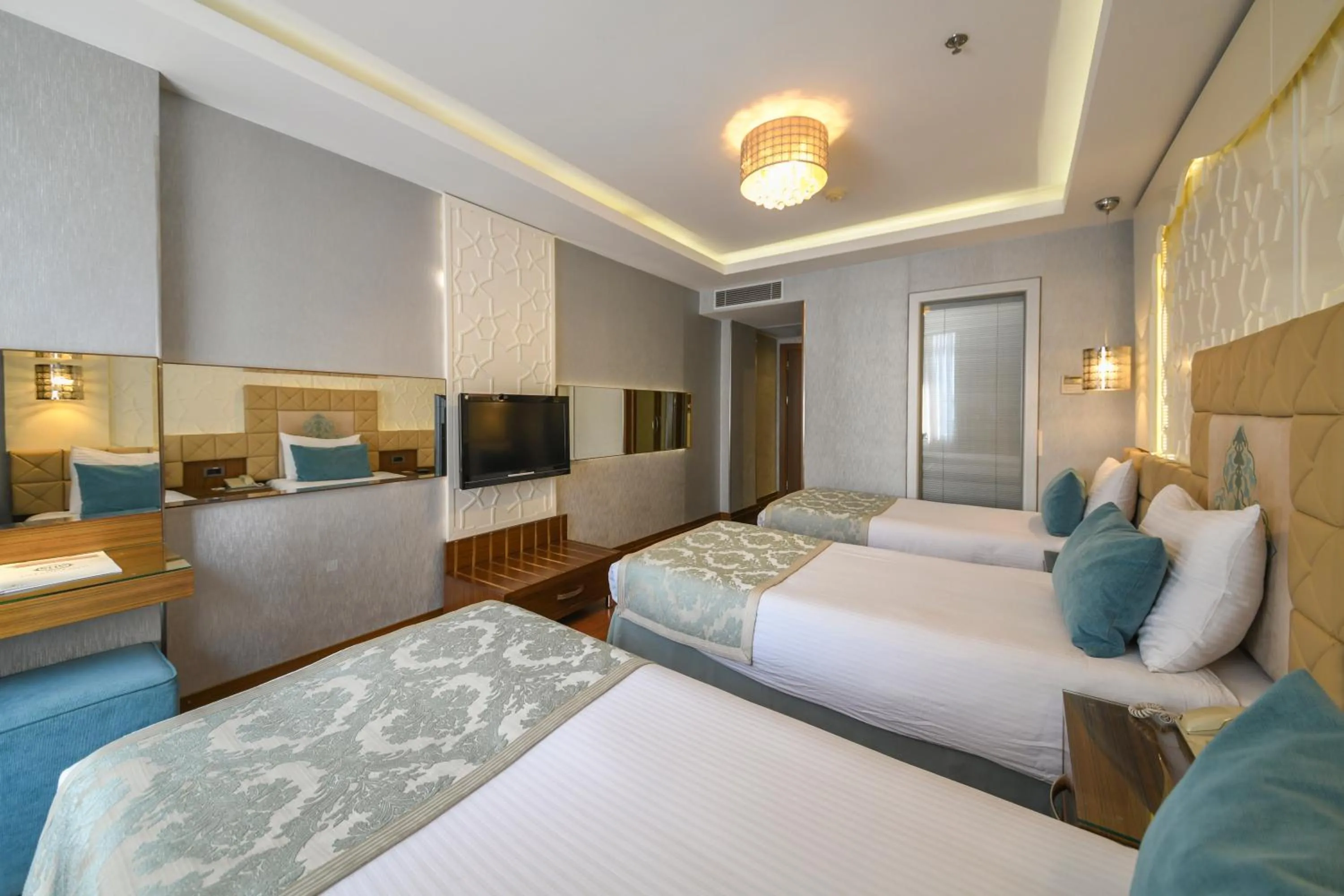 TV and multimedia, Bed in Grand Star Hotel Bosphorus & Spa