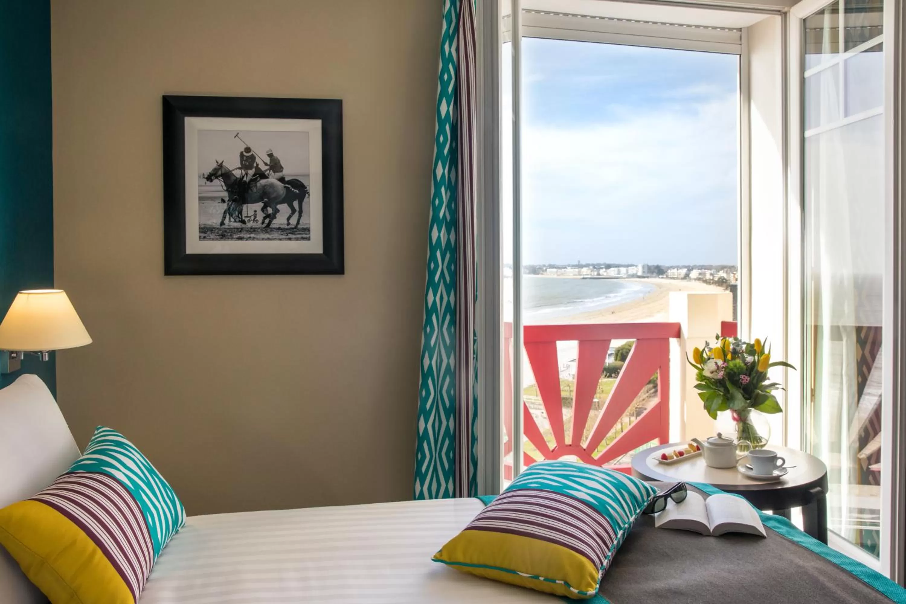 Sea view, Bed in Hotel Mercure La Baule Majestic