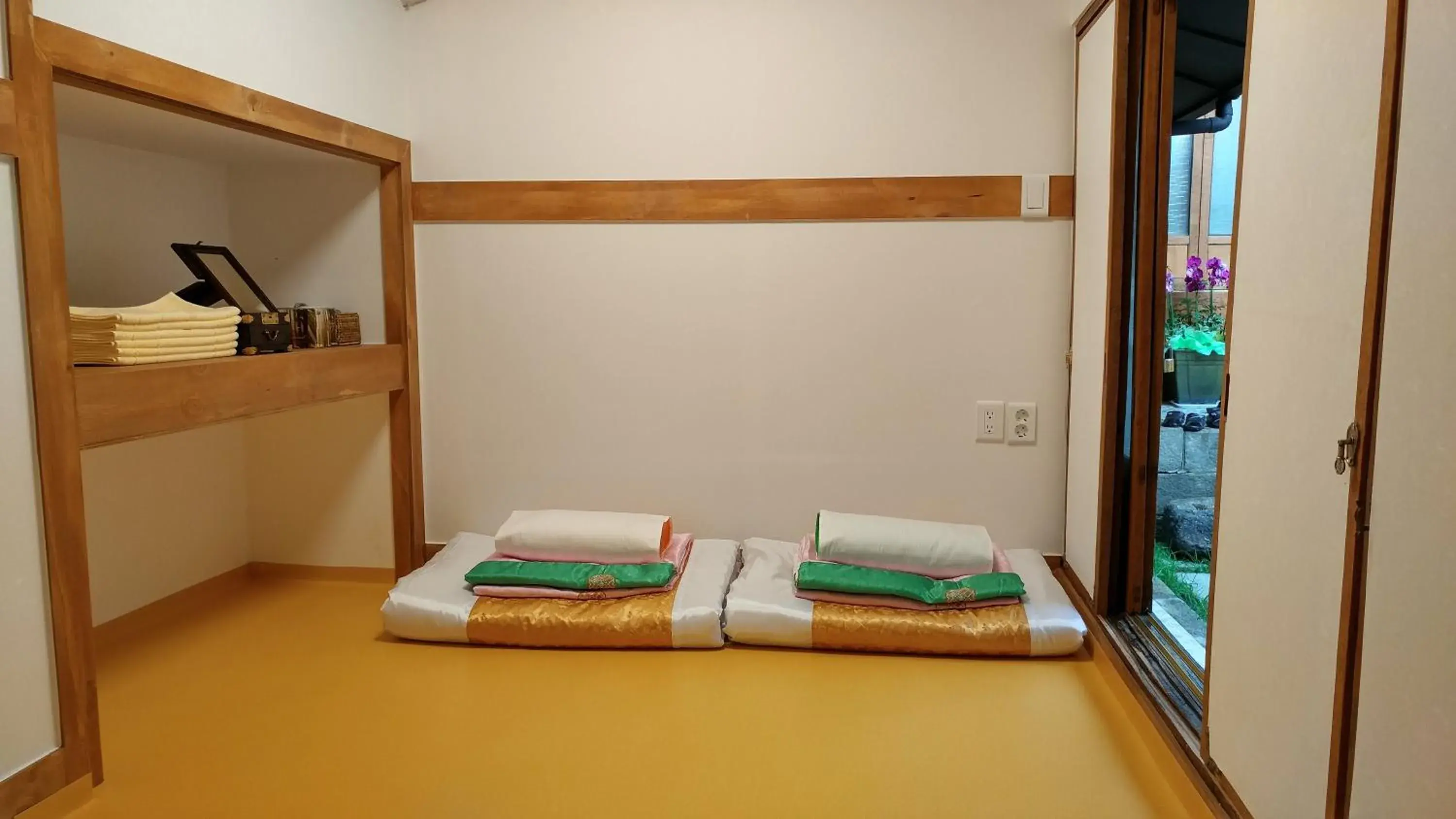Photo of the whole room, Bed in Sophia Hanok Guesthouse