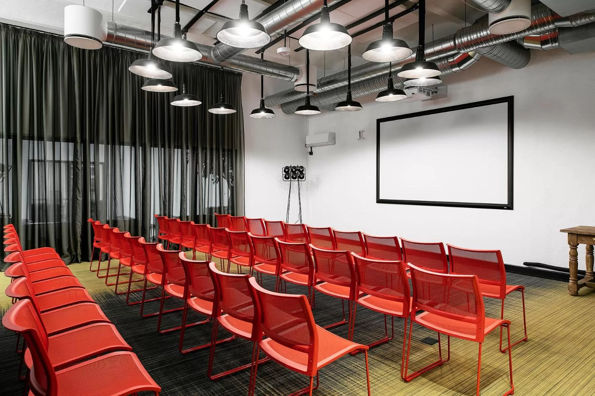 Meeting/conference room in Hektor Container Hotel