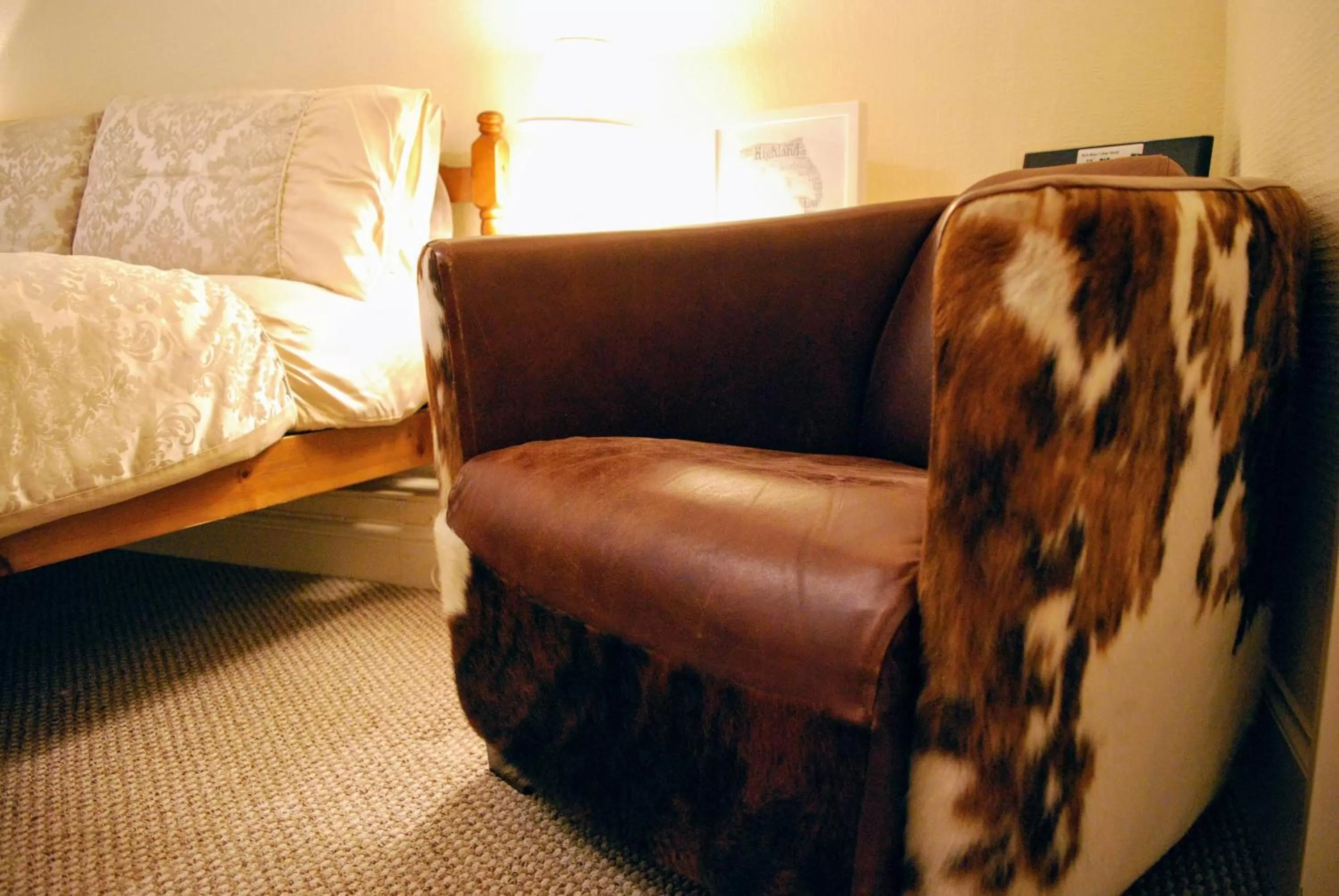 Seating area, Bed in Doric House
