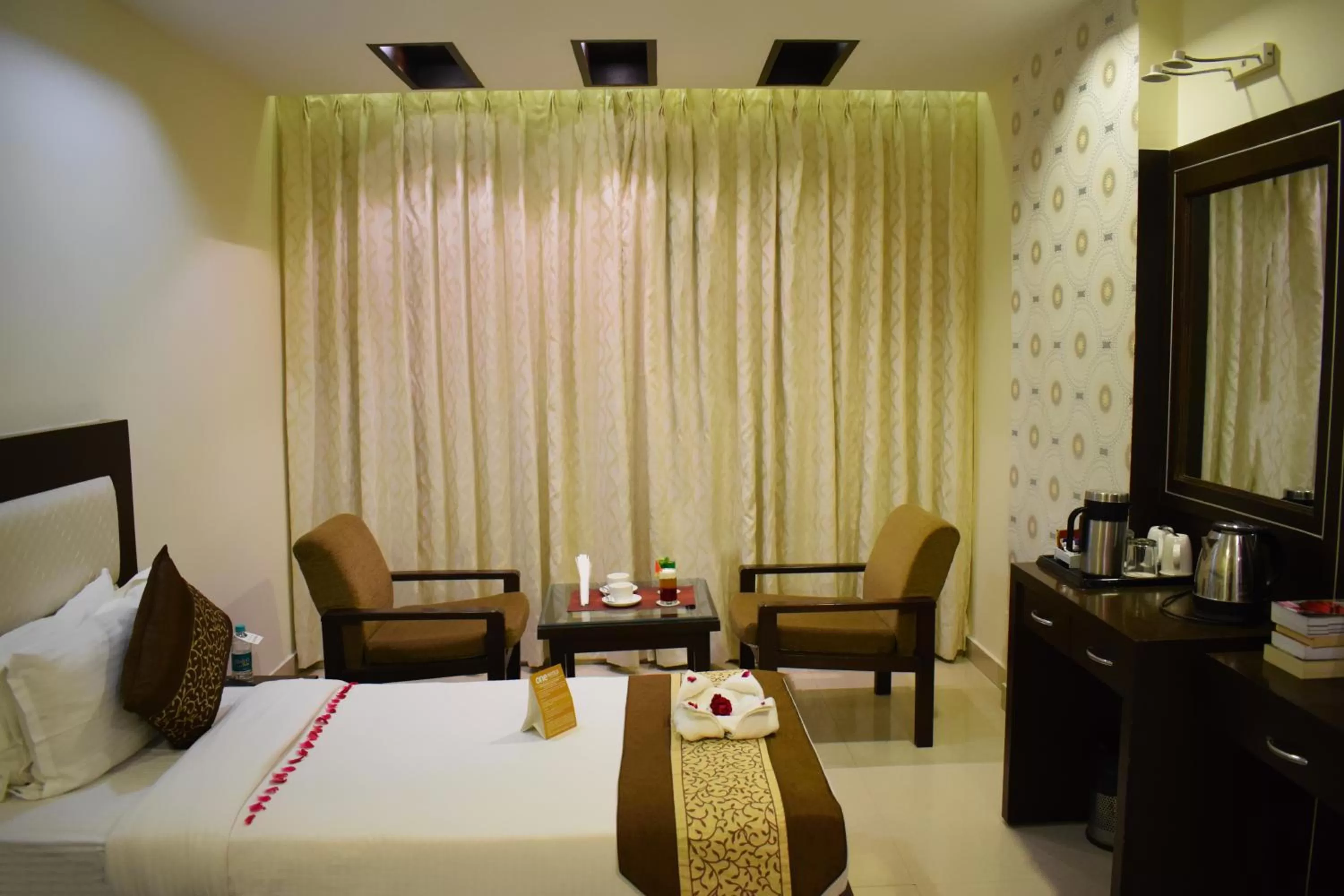 Living room, Bed in Green View by Green Tree Hotels