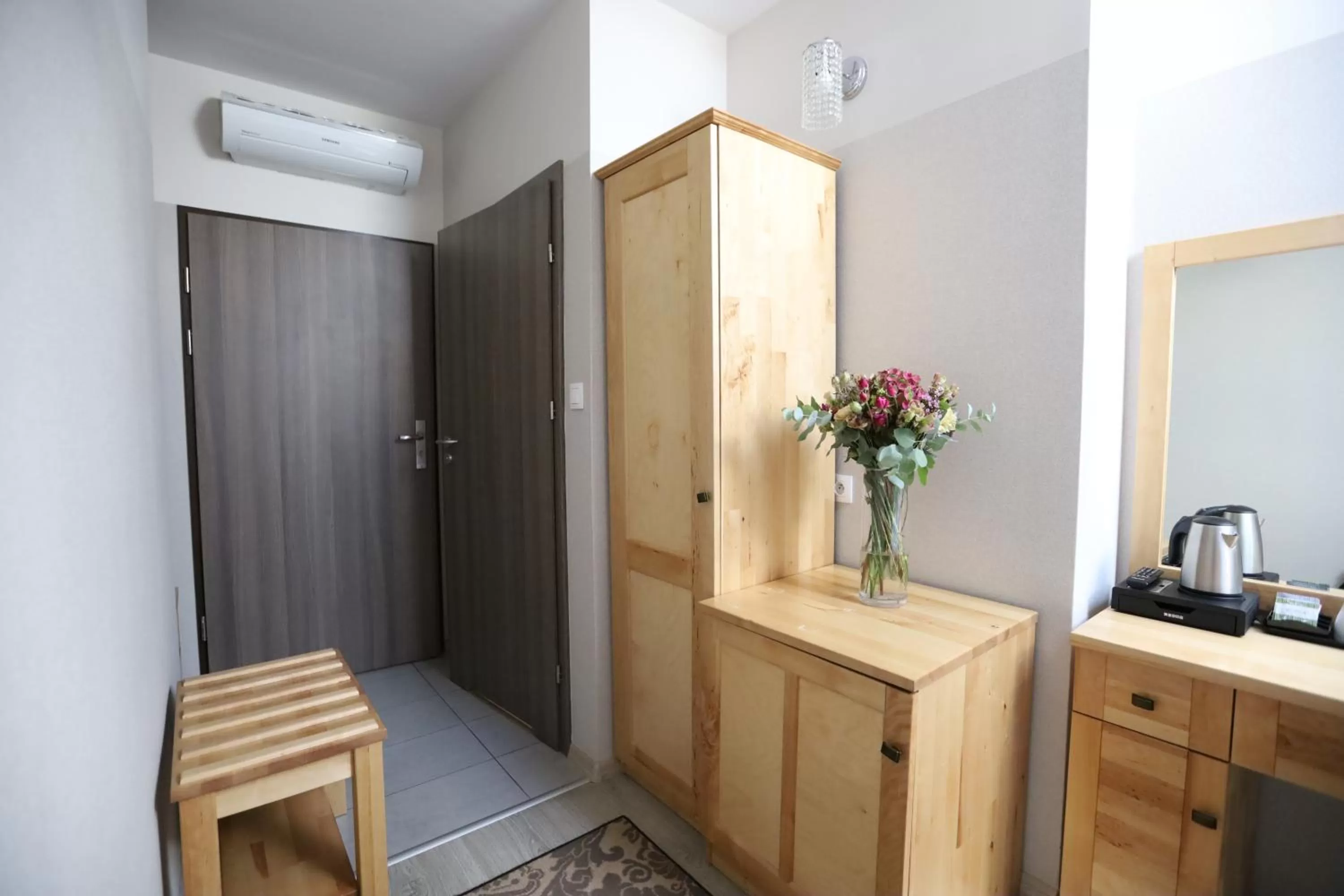 Photo of the whole room in DReAM Garden Palace