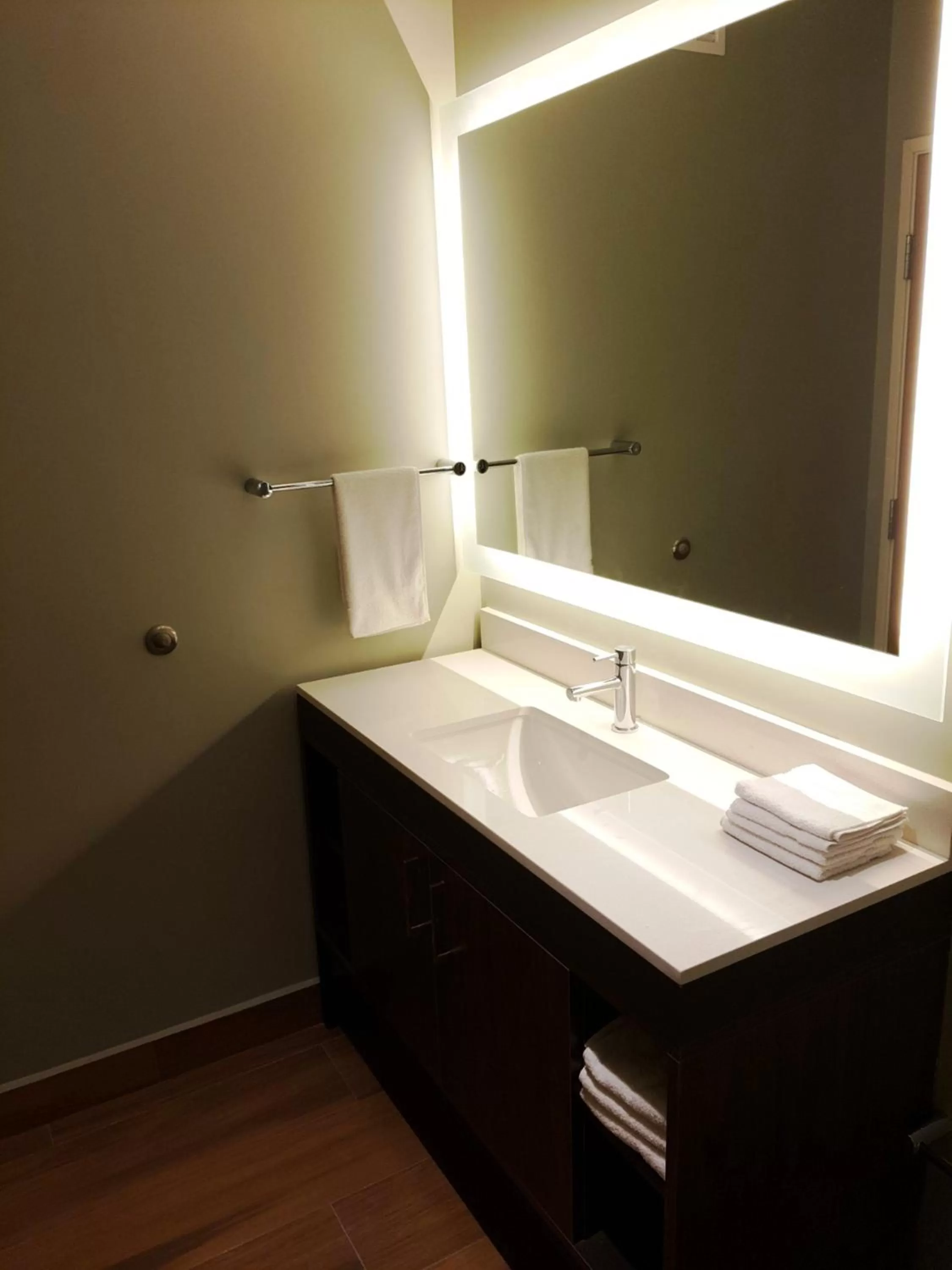 Bathroom in Staybridge Suites - Guadalajara Novena by IHG